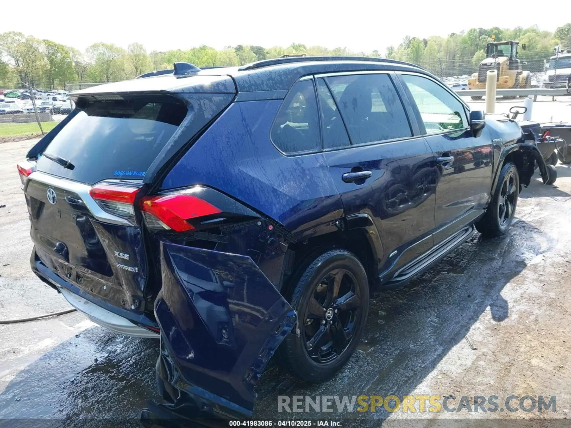4 fotografías del automóvil dañado JTMEWRFV1KJ017043 TOYOTA RAV4 HYBRID 2019