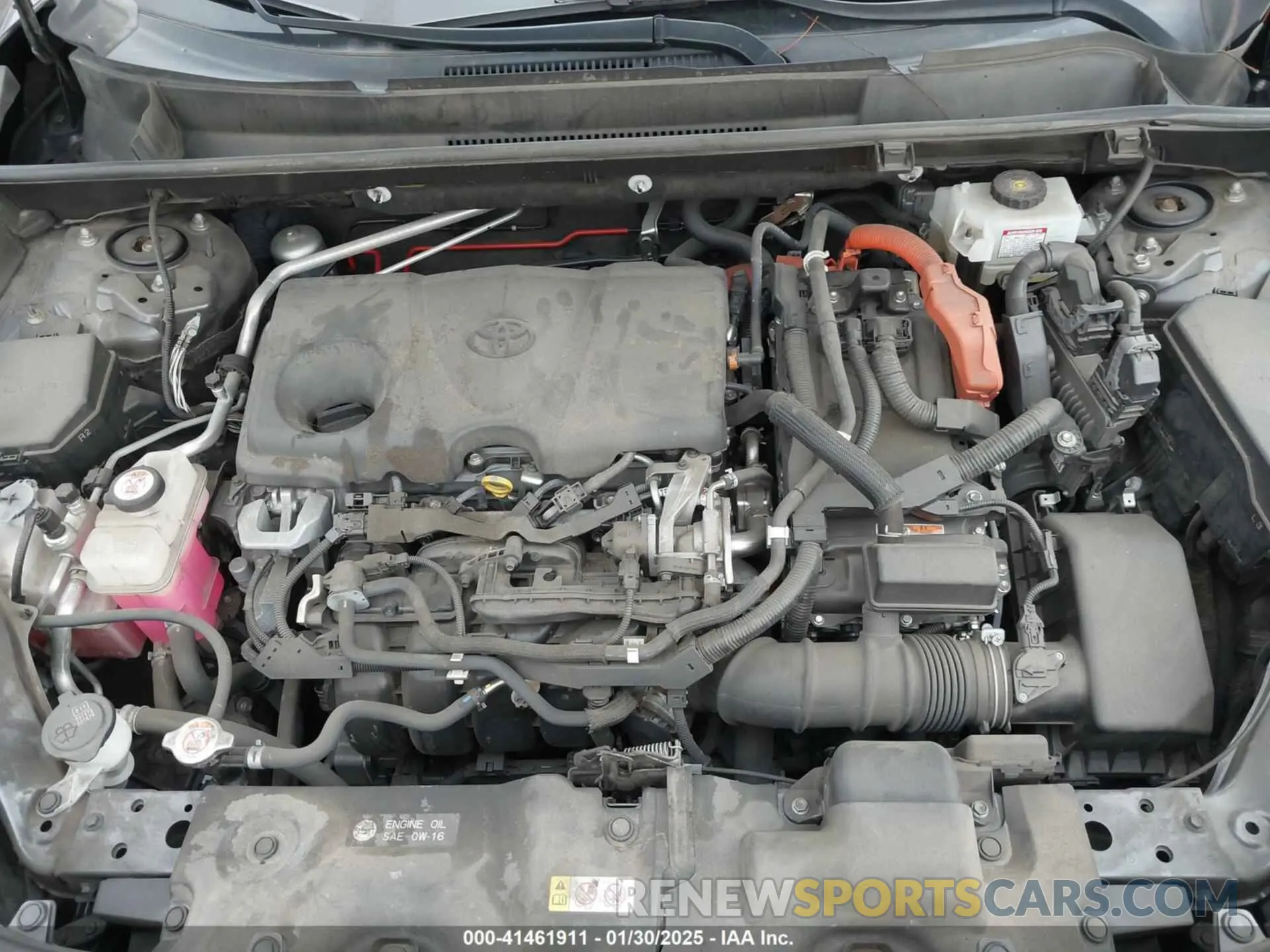 10 fotografías del automóvil dañado JTMEWRFV1KJ023537 TOYOTA RAV4 HYBRID 2019