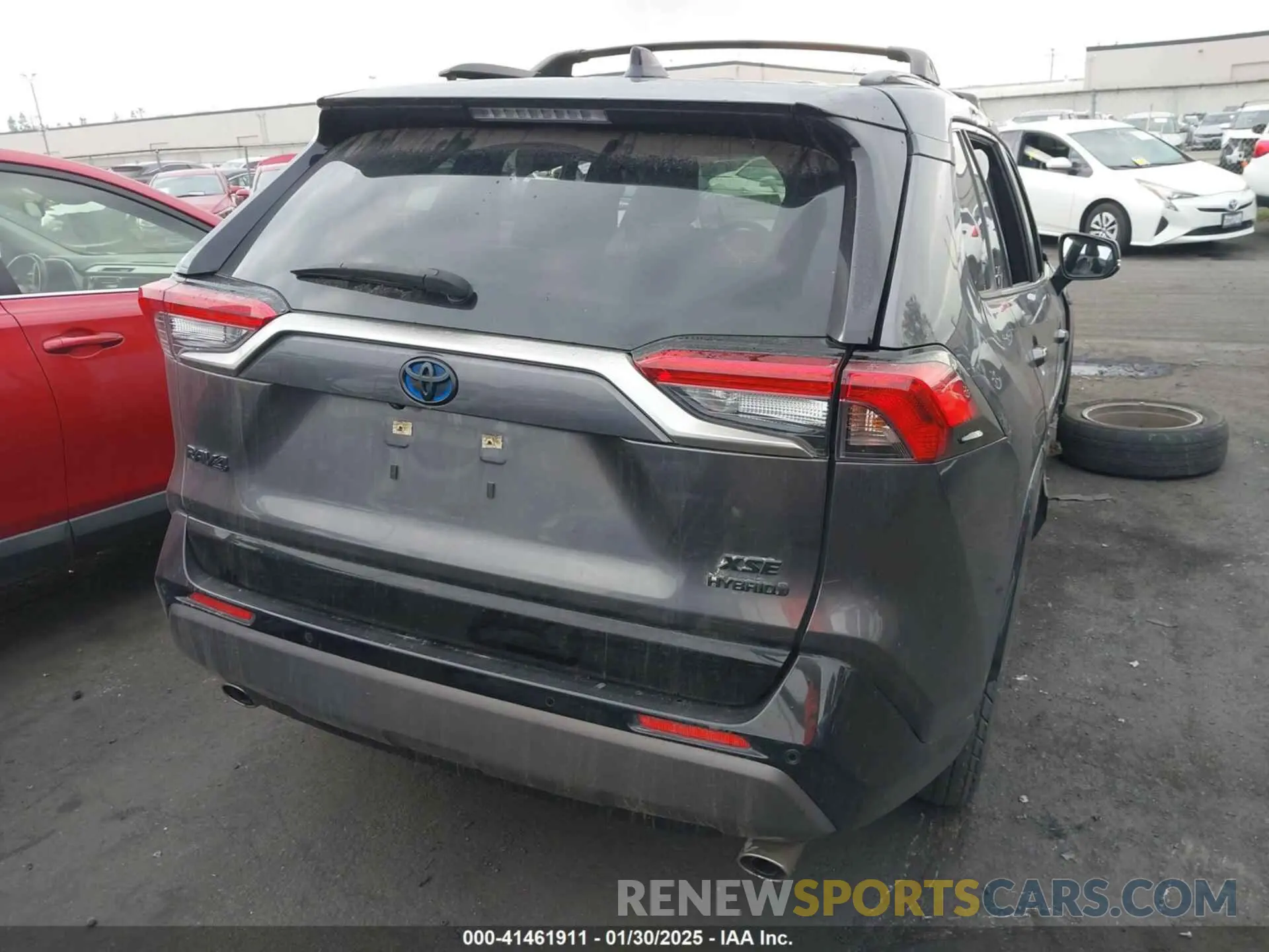 17 fotografías del automóvil dañado JTMEWRFV1KJ023537 TOYOTA RAV4 HYBRID 2019