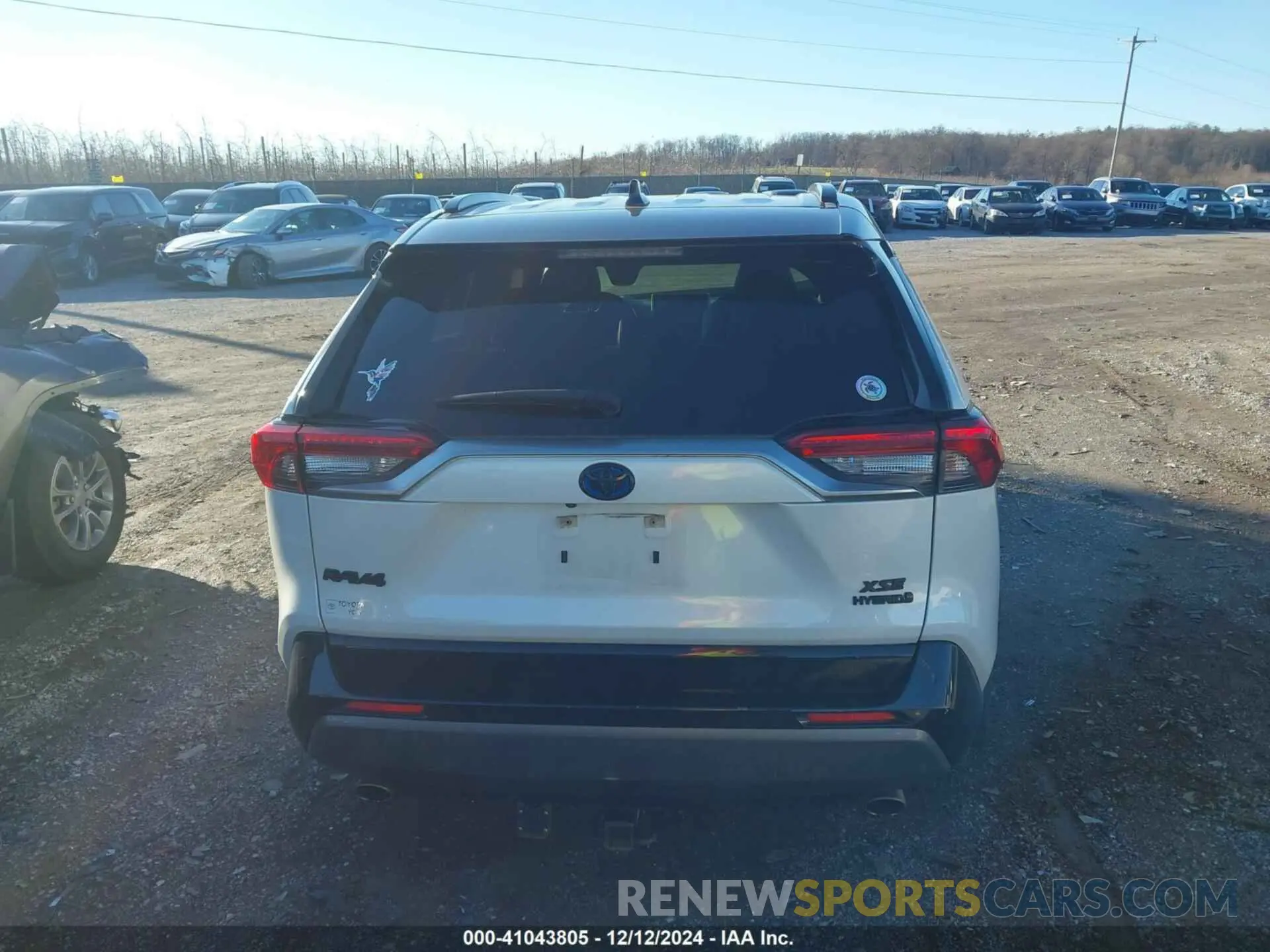 16 fotografías del automóvil dañado JTMEWRFV1KJ026082 TOYOTA RAV4 HYBRID 2019
