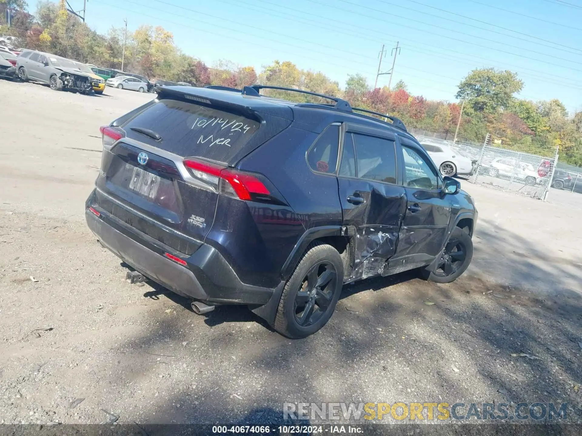 4 fotografías del automóvil dañado JTMEWRFV3KD509989 TOYOTA RAV4 HYBRID 2019