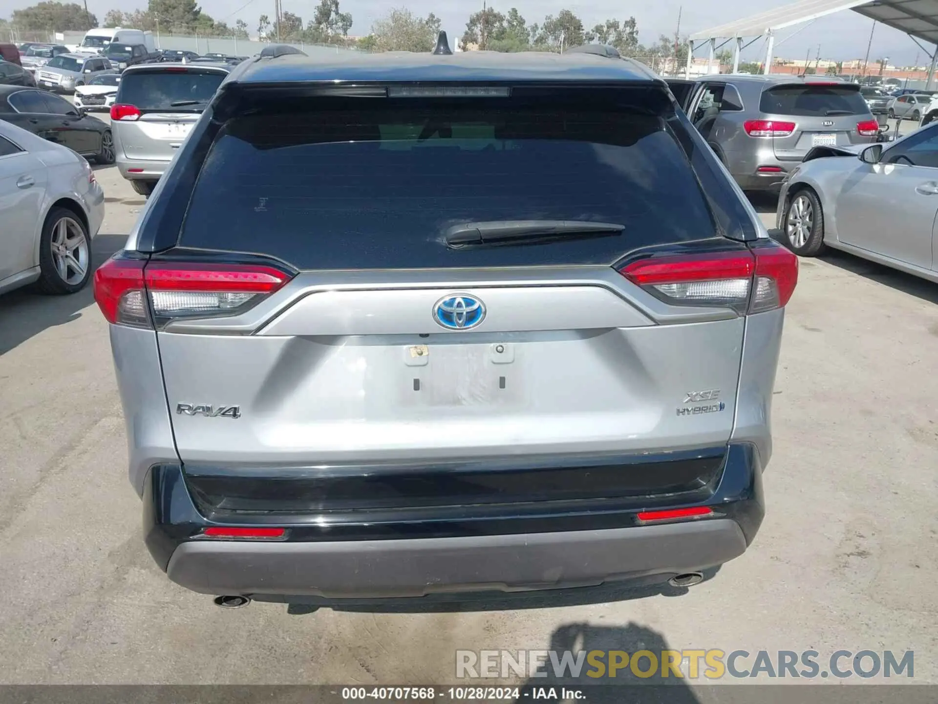 16 fotografías del automóvil dañado JTMEWRFV7KJ022912 TOYOTA RAV4 HYBRID 2019
