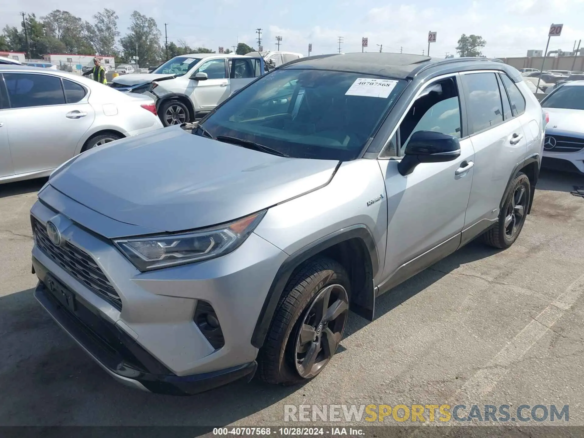 2 fotografías del automóvil dañado JTMEWRFV7KJ022912 TOYOTA RAV4 HYBRID 2019
