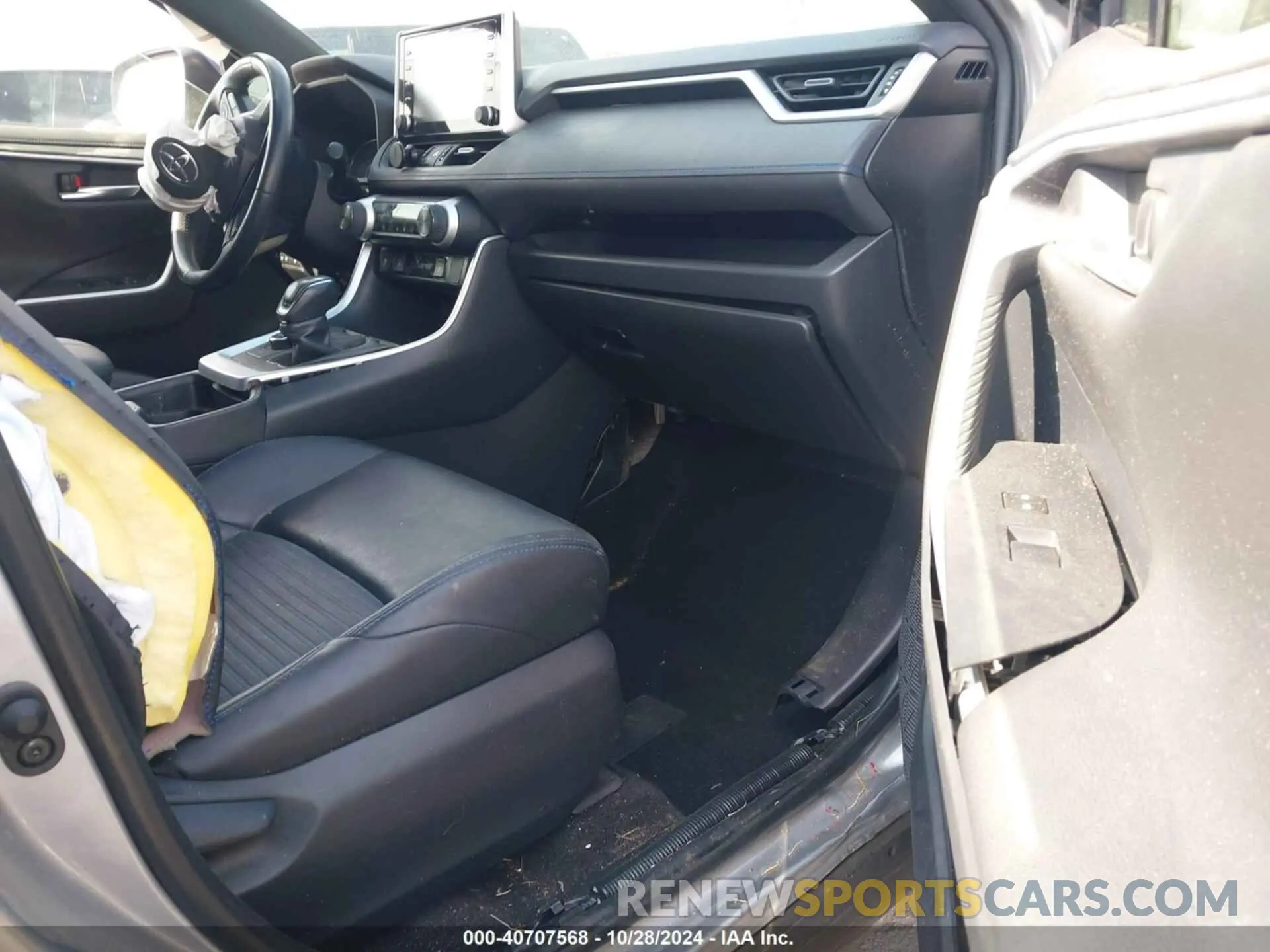 5 fotografías del automóvil dañado JTMEWRFV7KJ022912 TOYOTA RAV4 HYBRID 2019