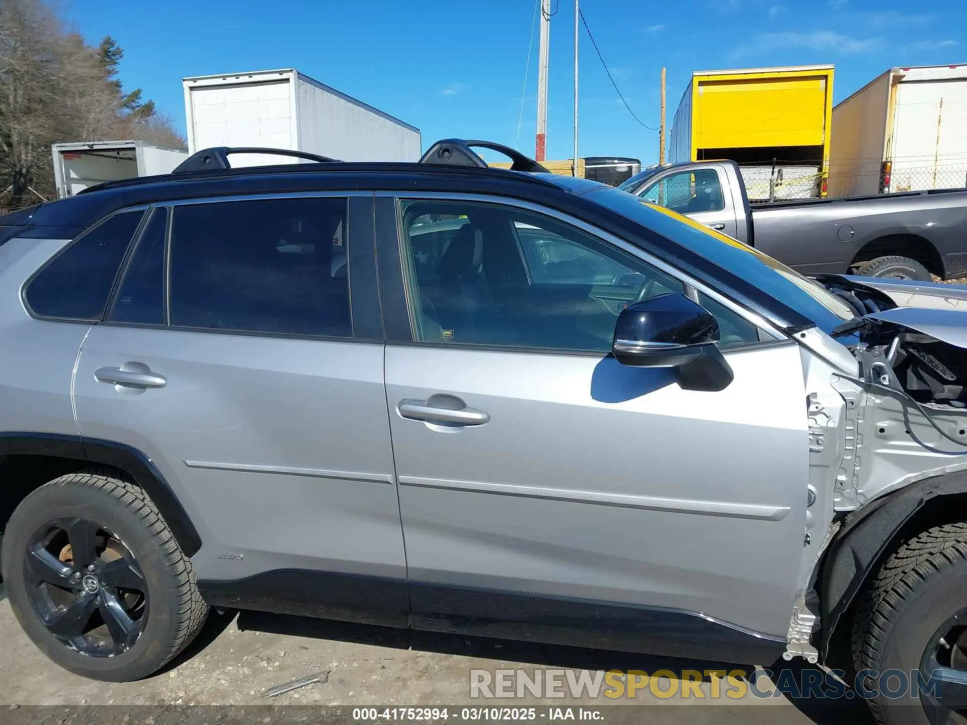 14 fotografías del automóvil dañado JTMEWRFV8KJ018352 TOYOTA RAV4 HYBRID 2019