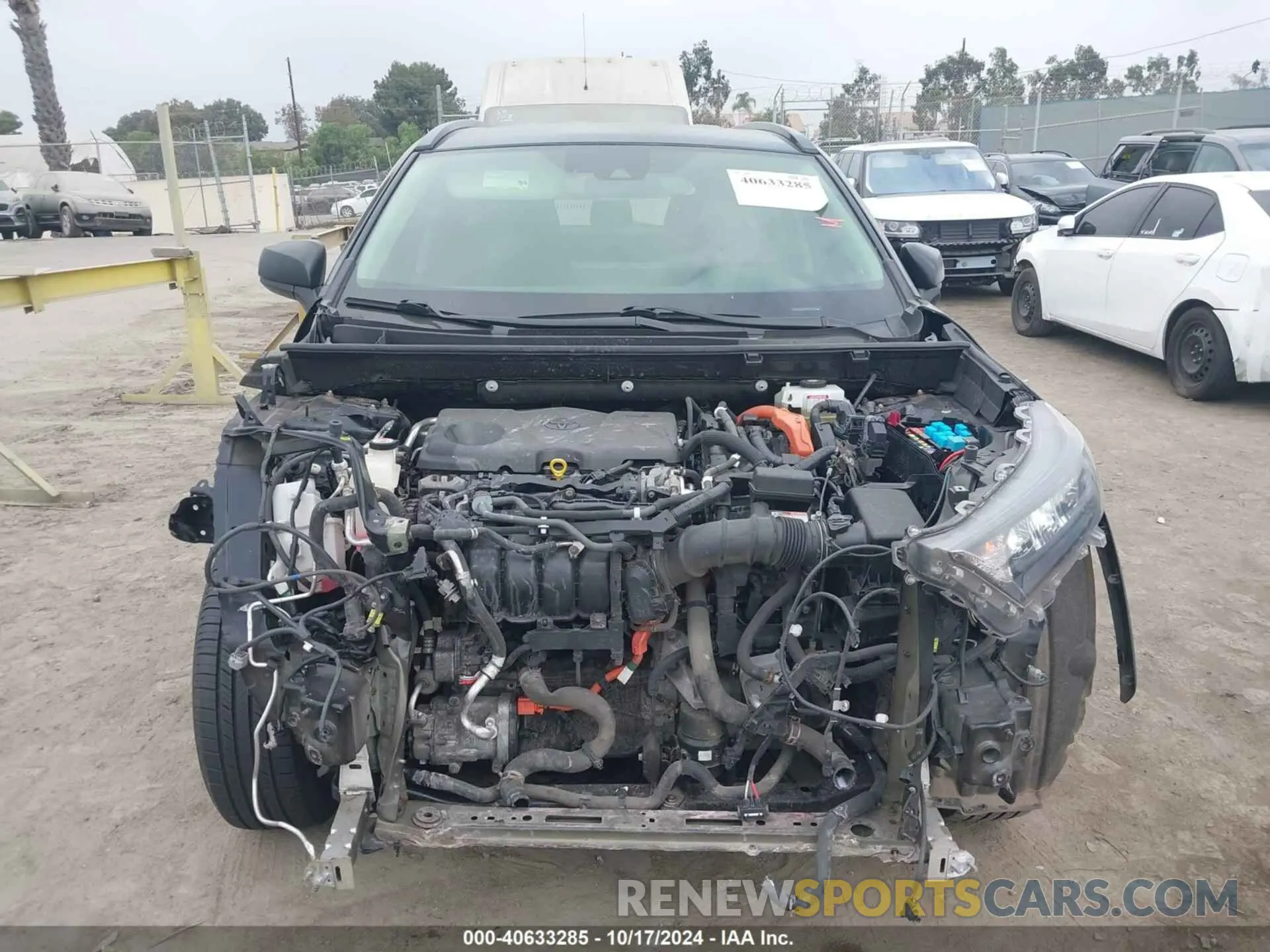 13 fotografías del automóvil dañado JTMLWRFV2KD002749 TOYOTA RAV4 HYBRID 2019