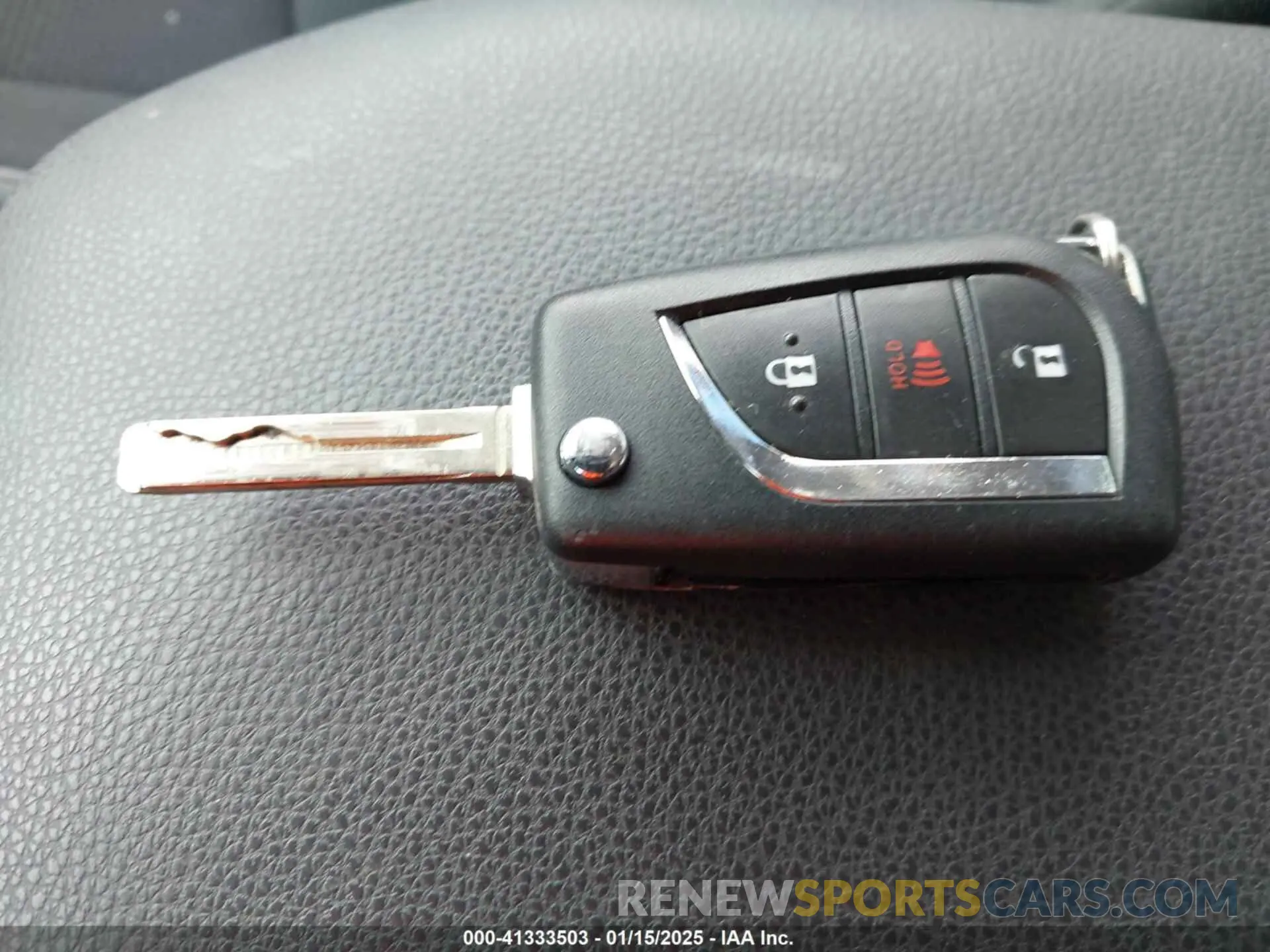 11 fotografías del automóvil dañado JTMLWRFV2KD005506 TOYOTA RAV4 HYBRID 2019