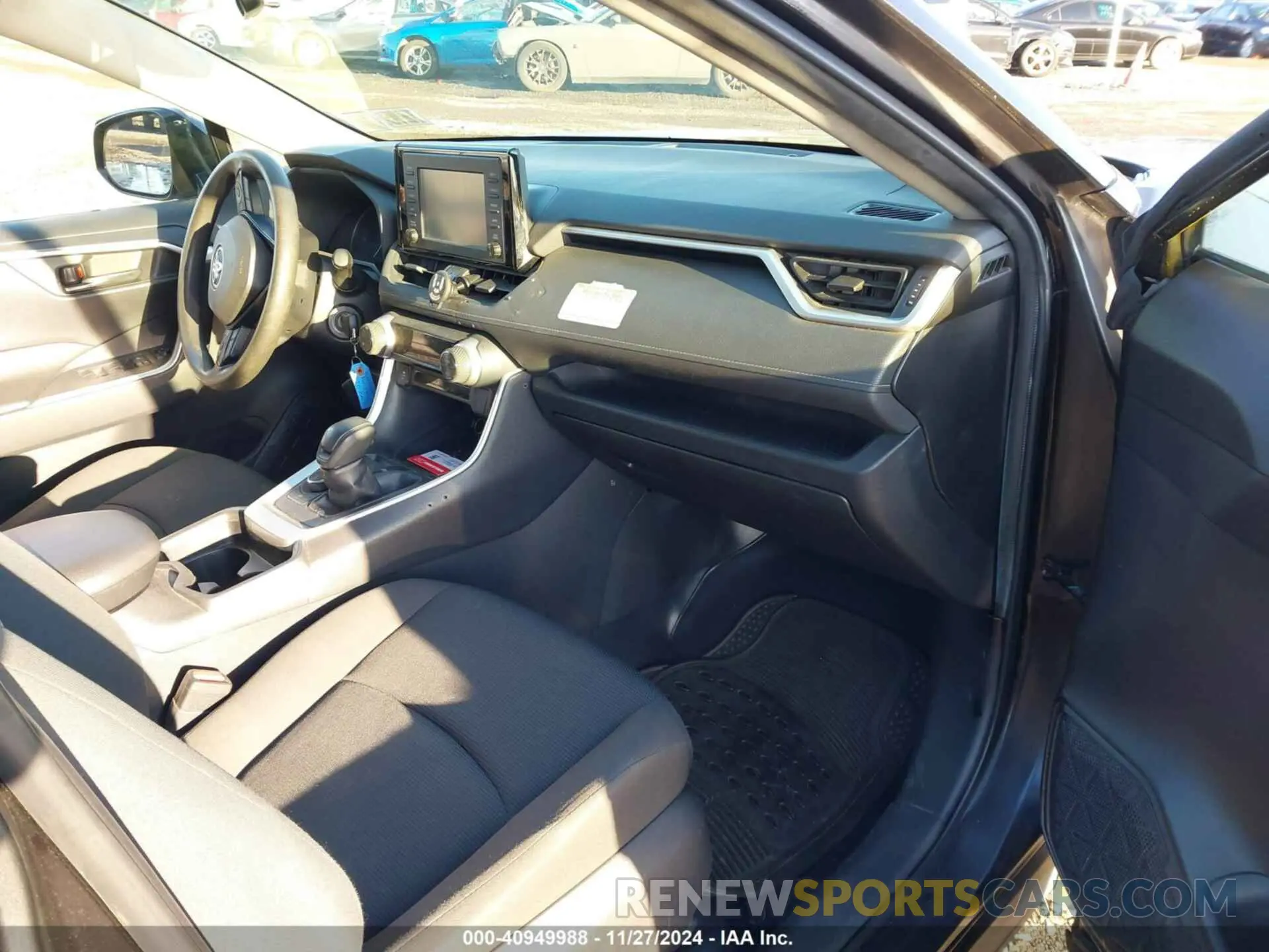 5 fotografías del automóvil dañado JTMMWRFV0KD016606 TOYOTA RAV4 HYBRID 2019