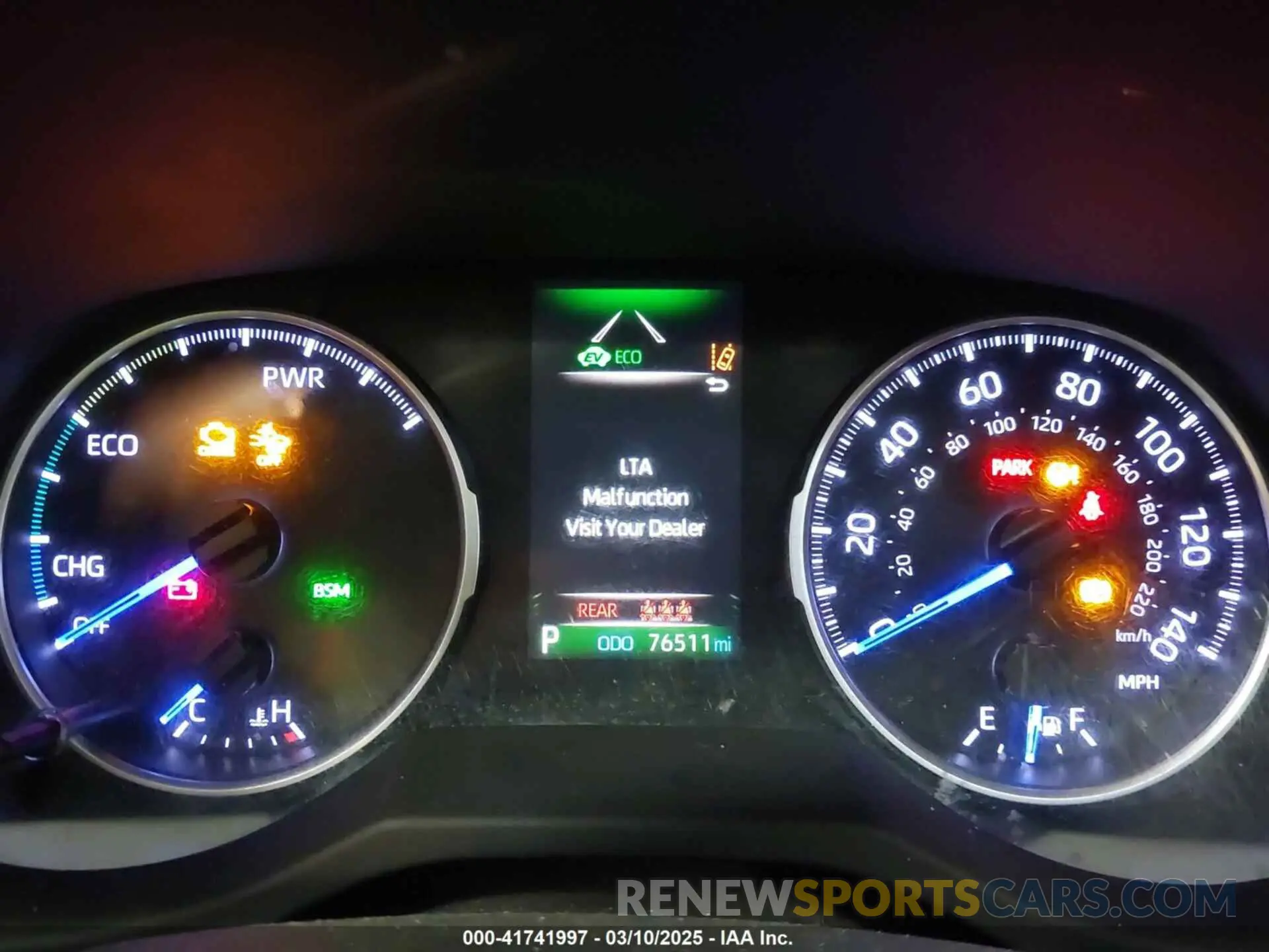 7 fotografías del automóvil dañado JTMMWRFV1KD026481 TOYOTA RAV4 HYBRID 2019