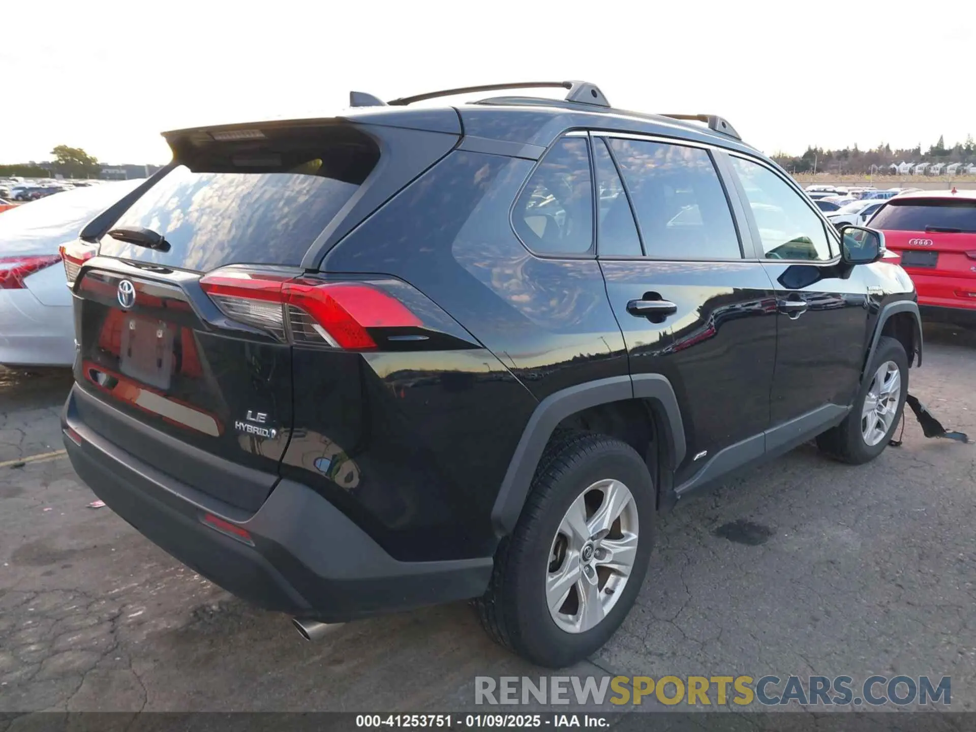 4 fotografías del automóvil dañado JTMMWRFV1KD502423 TOYOTA RAV4 HYBRID 2019