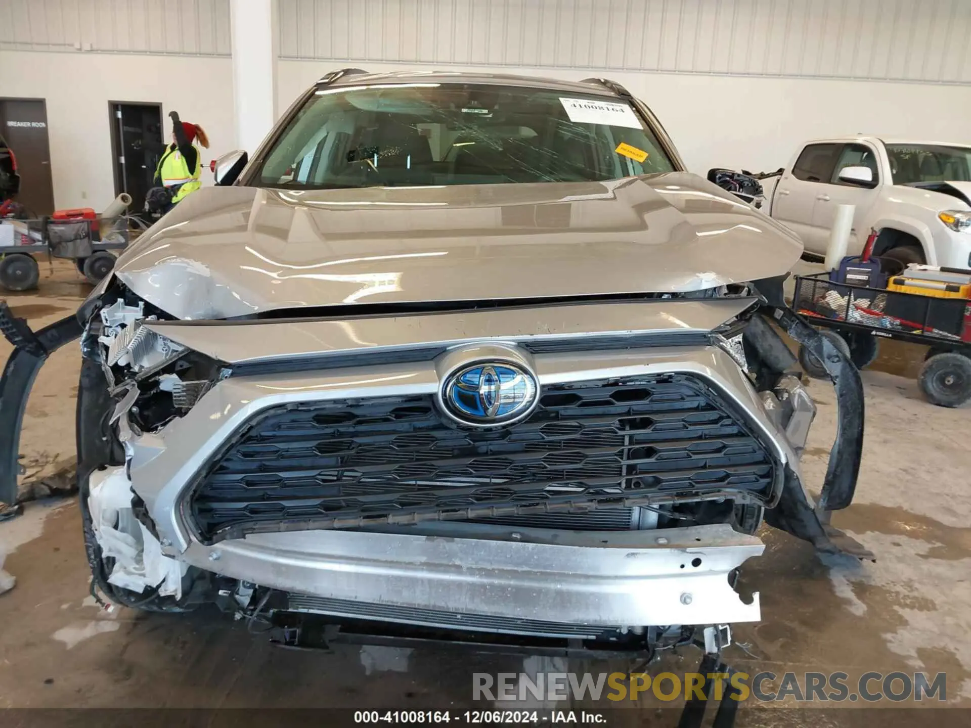 11 fotografías del automóvil dañado JTMMWRFV1KD513874 TOYOTA RAV4 HYBRID 2019