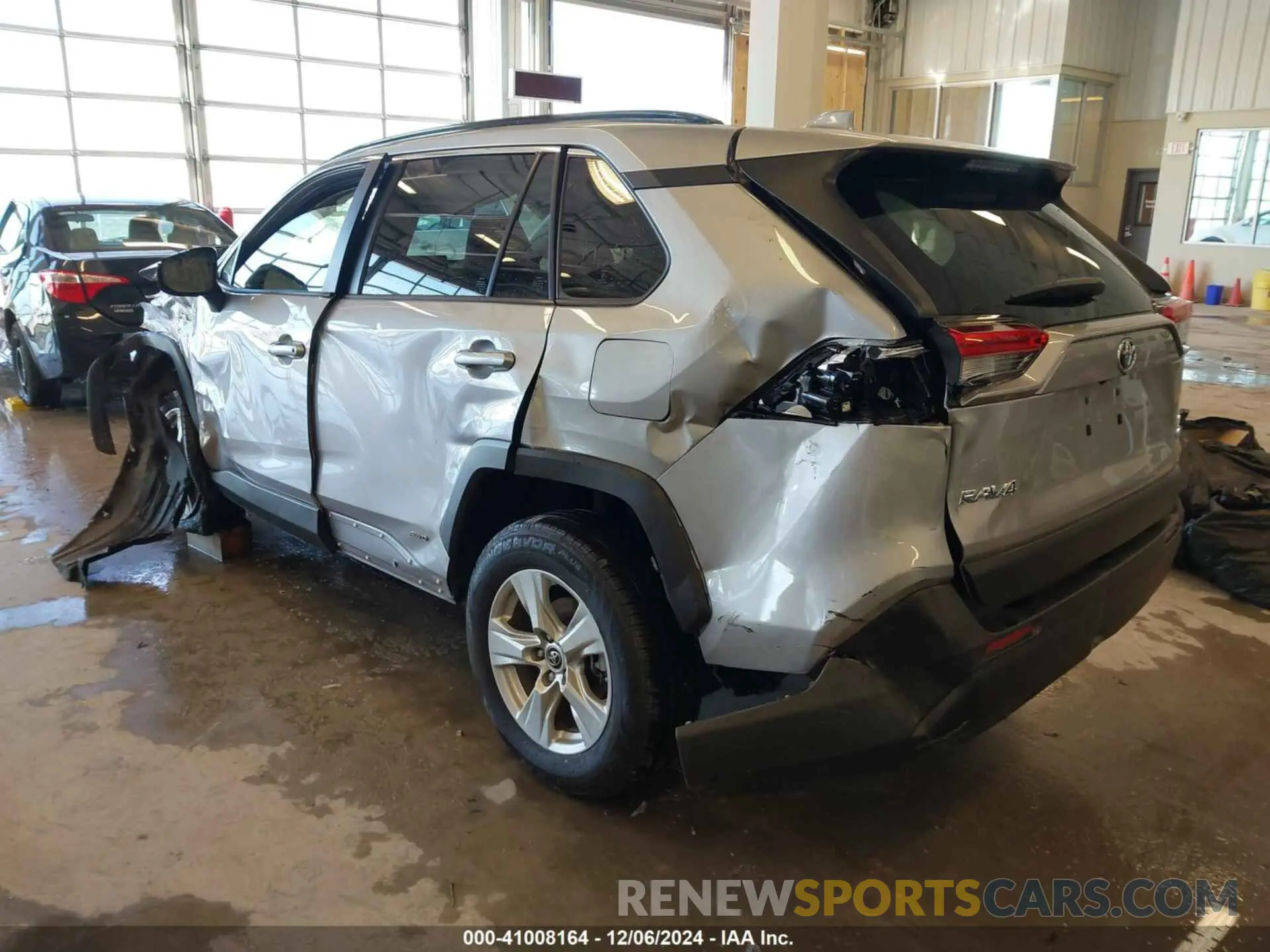 3 fotografías del automóvil dañado JTMMWRFV1KD513874 TOYOTA RAV4 HYBRID 2019