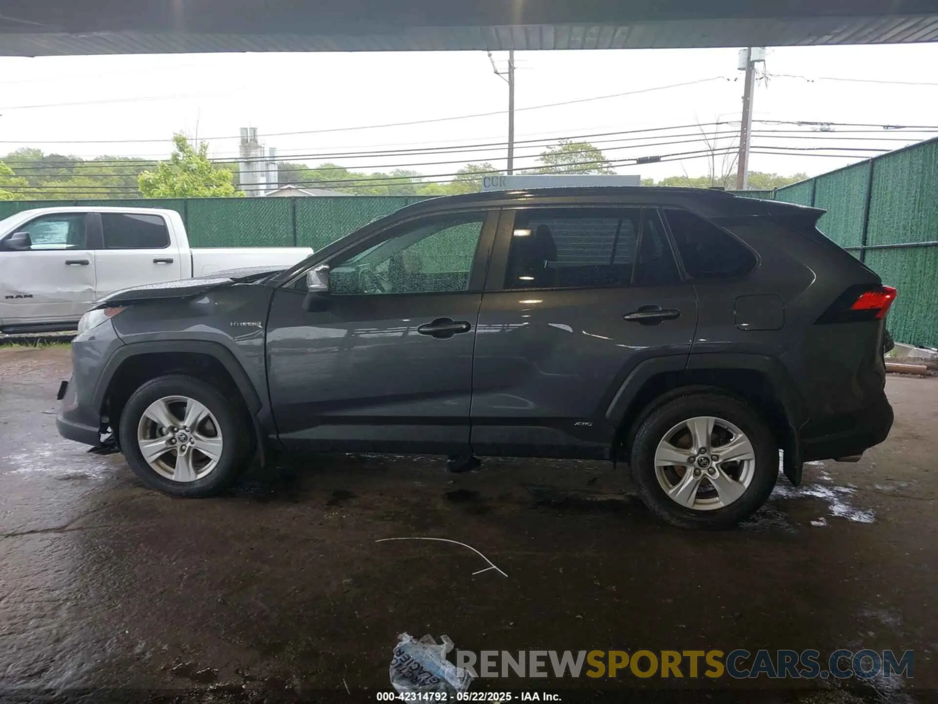 14 fotografías del automóvil dañado JTMMWRFV6KD020675 TOYOTA RAV4 HYBRID 2019