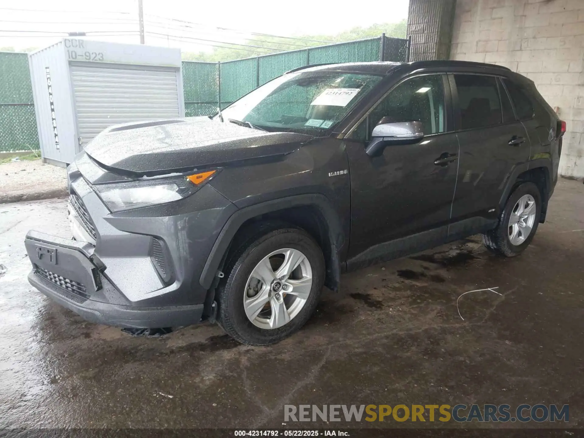 2 fotografías del automóvil dañado JTMMWRFV6KD020675 TOYOTA RAV4 HYBRID 2019