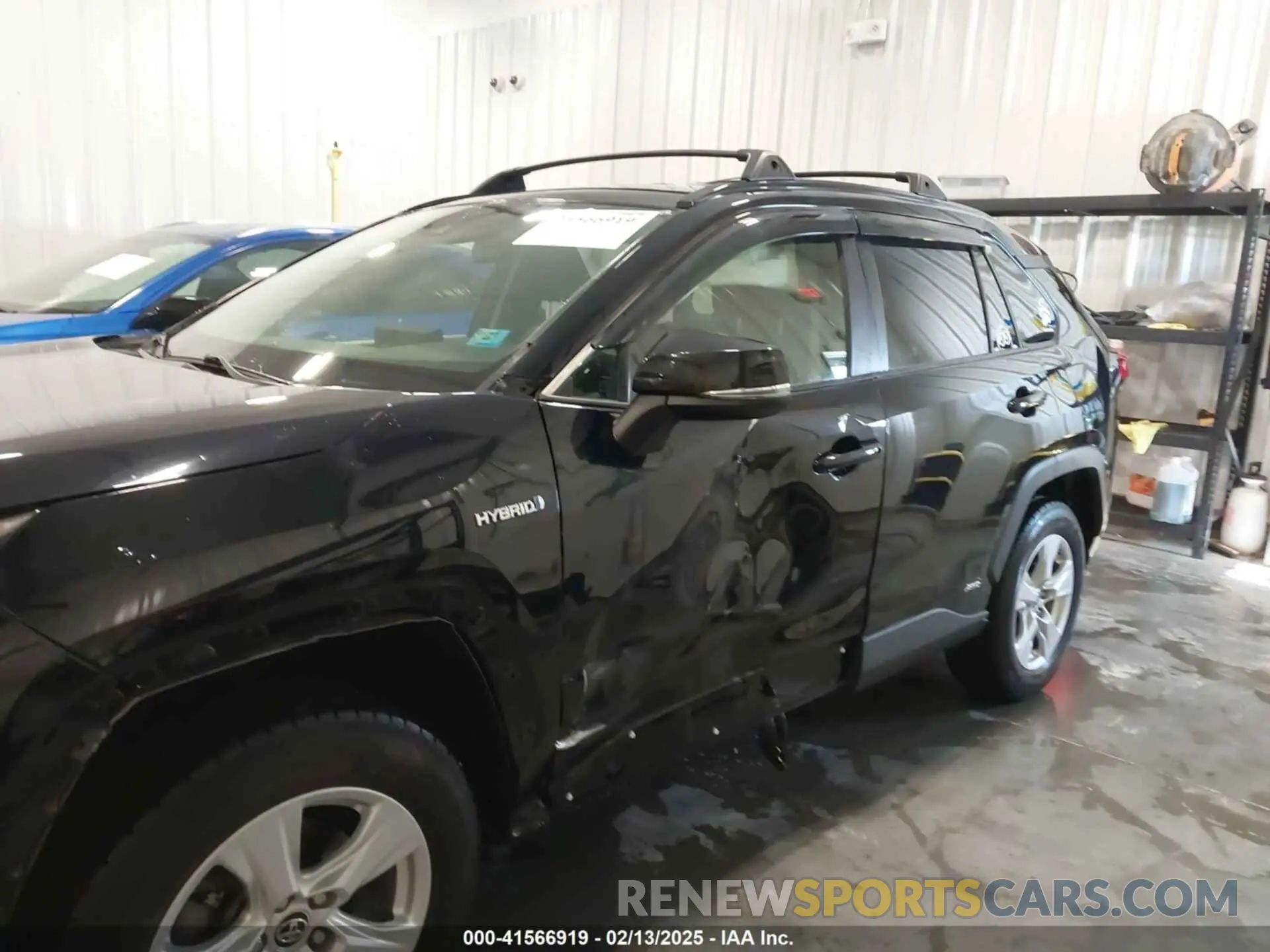 6 fotografías del automóvil dañado JTMMWRFV8KD008298 TOYOTA RAV4 HYBRID 2019
