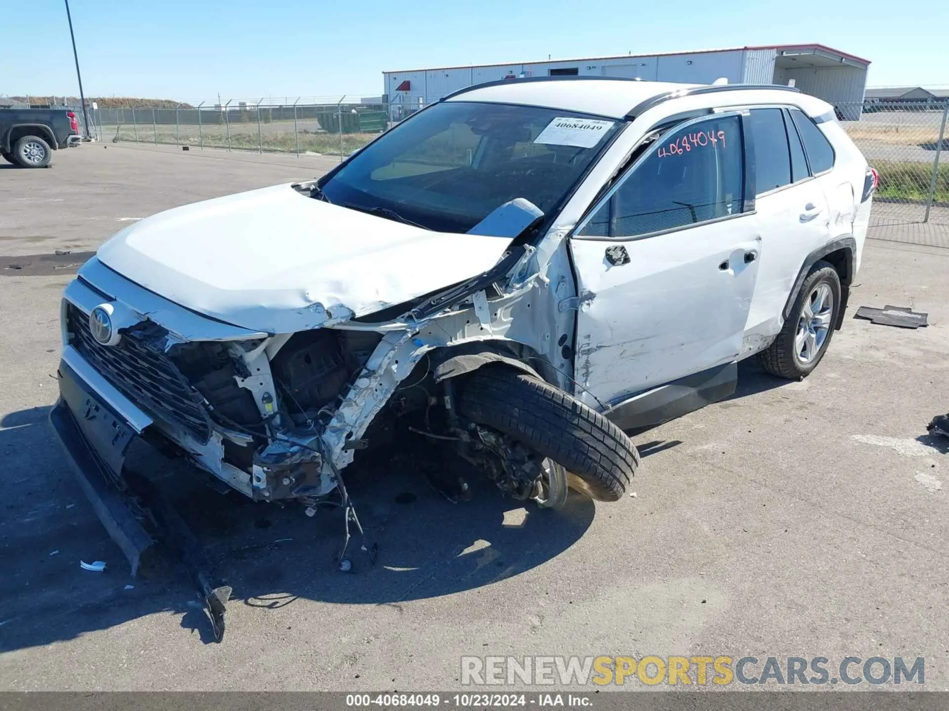 2 fotografías del automóvil dañado JTMMWRFV8KD035968 TOYOTA RAV4 HYBRID 2019