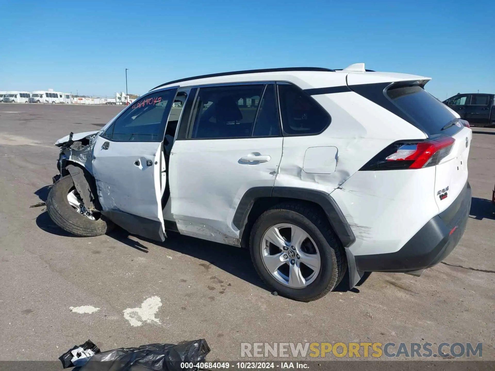 3 fotografías del automóvil dañado JTMMWRFV8KD035968 TOYOTA RAV4 HYBRID 2019