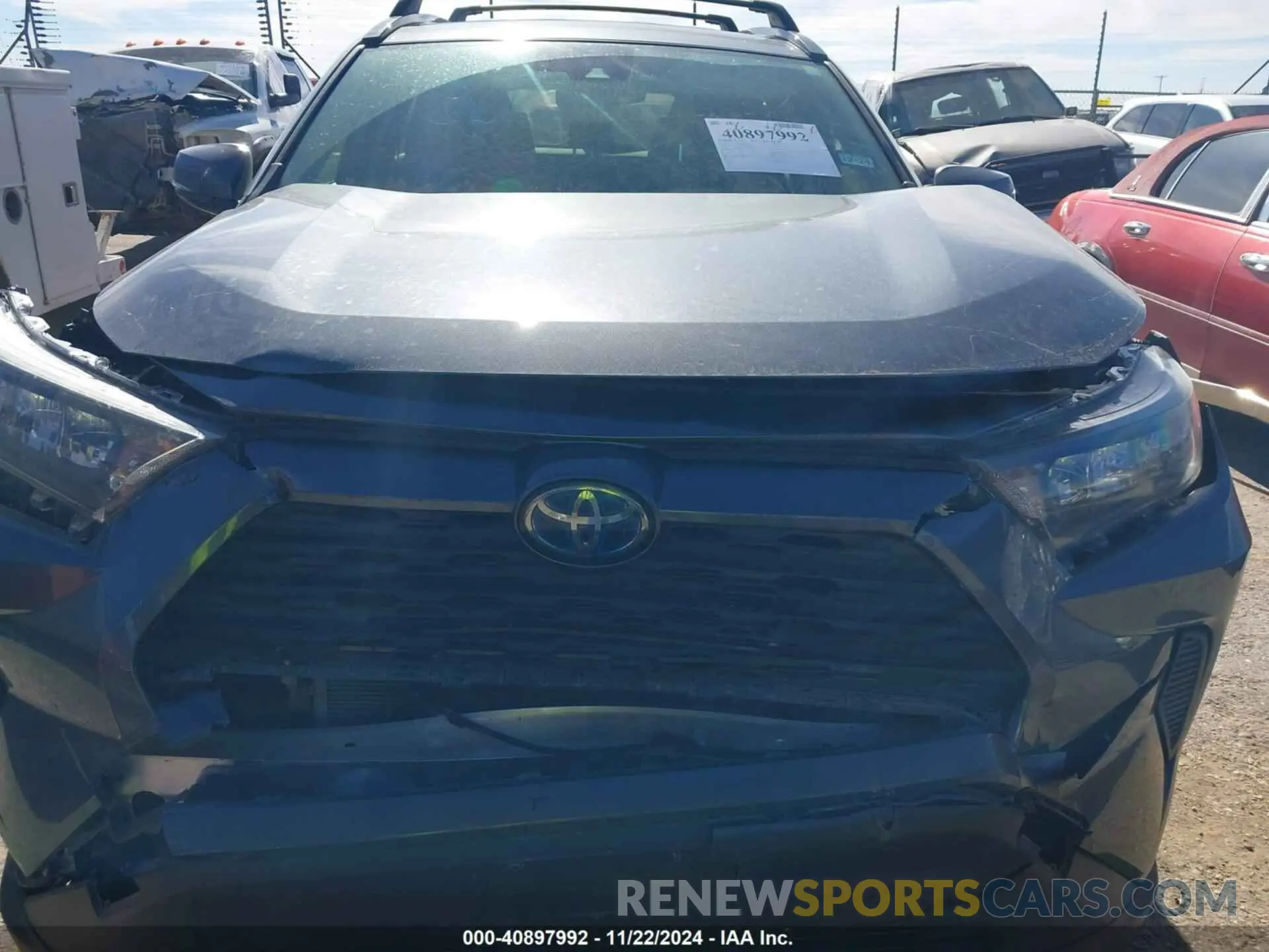 12 fotografías del automóvil dañado JTMMWRFVXKD003376 TOYOTA RAV4 HYBRID 2019