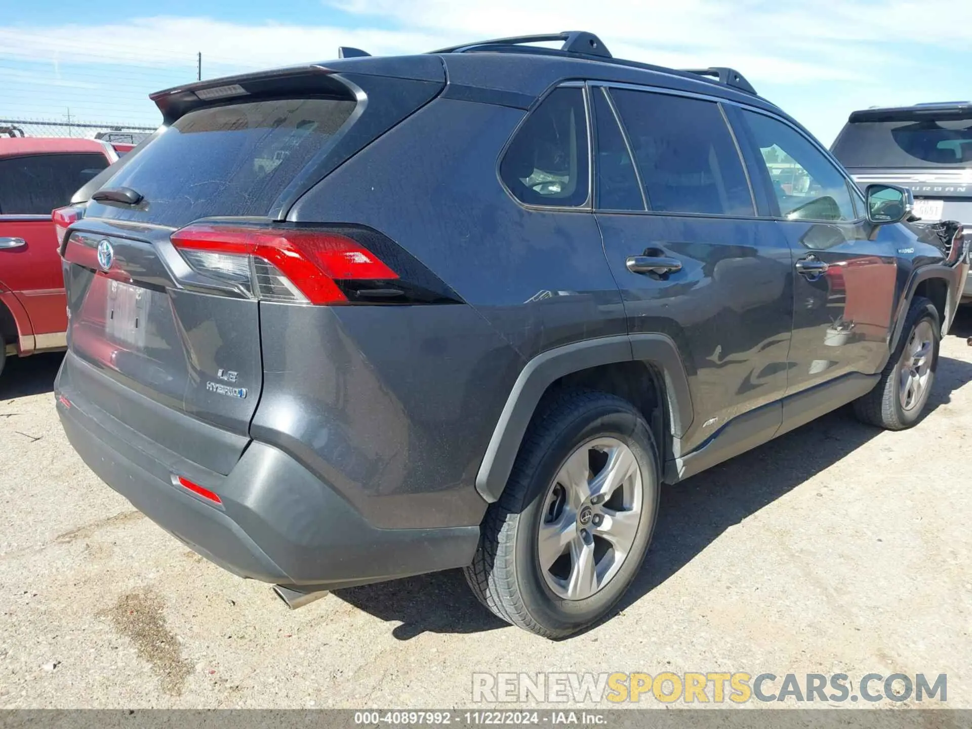 4 fotografías del automóvil dañado JTMMWRFVXKD003376 TOYOTA RAV4 HYBRID 2019