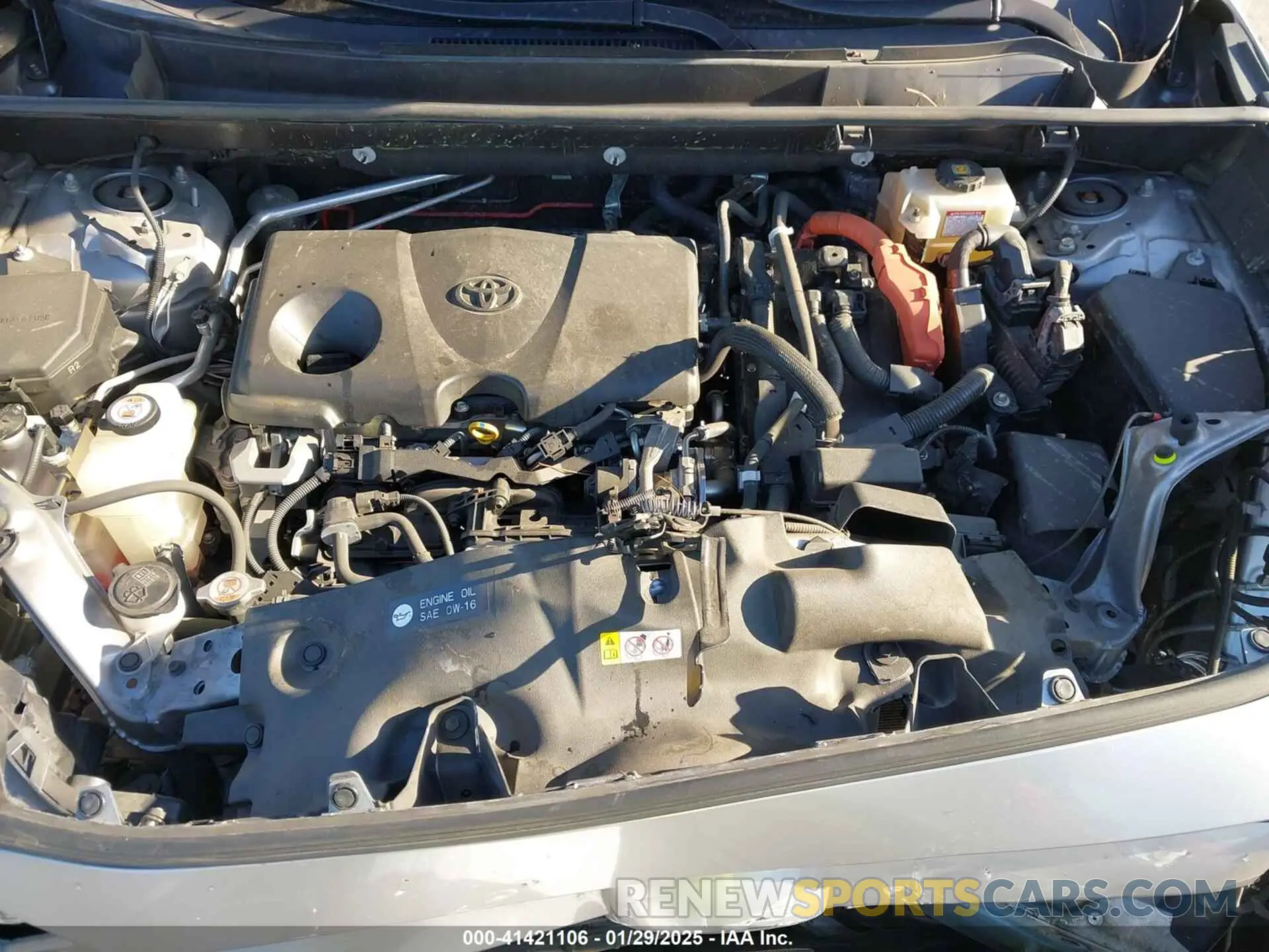 10 fotografías del automóvil dañado JTMRWRFV0KD012917 TOYOTA RAV4 HYBRID 2019