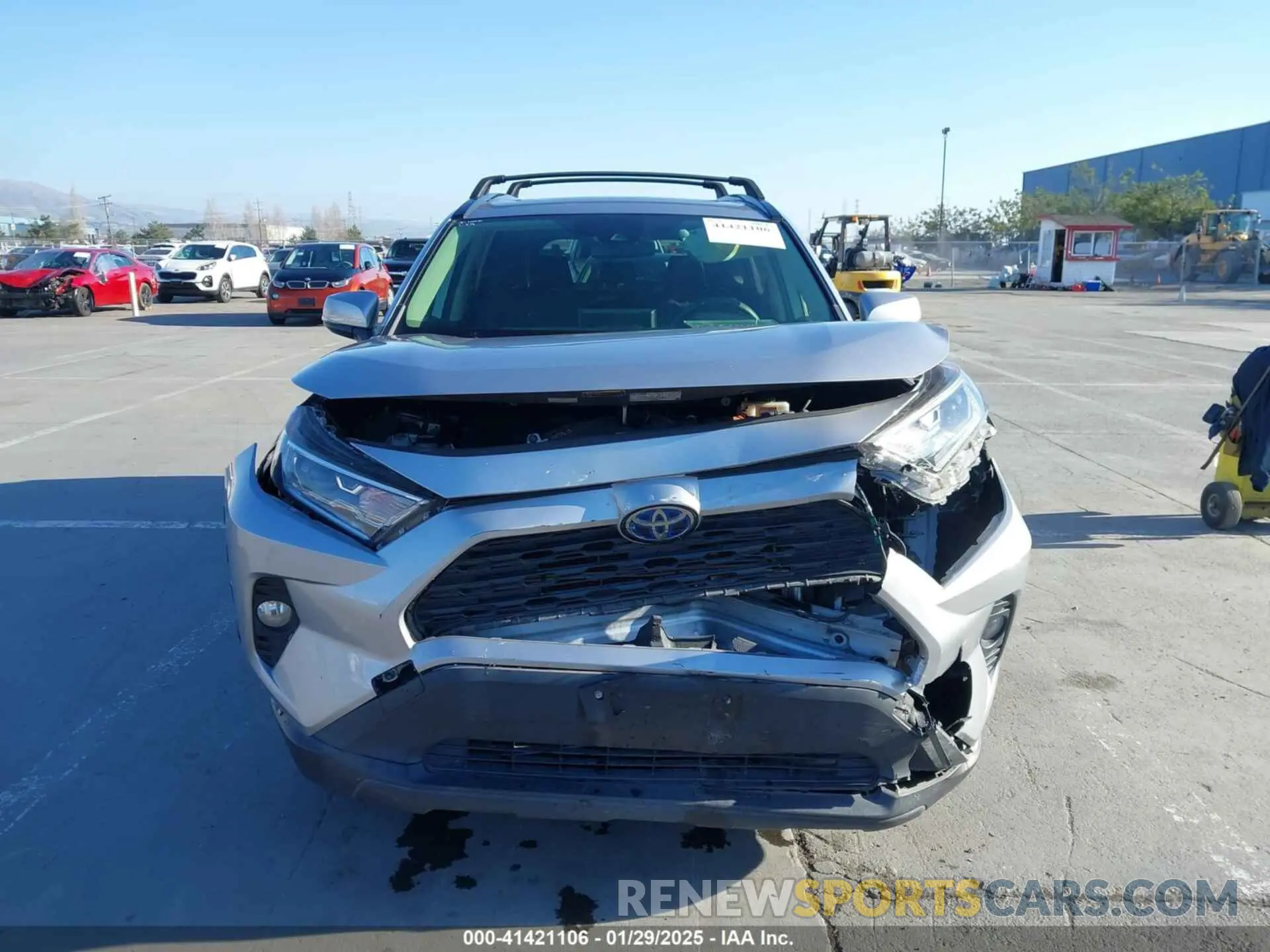 11 fotografías del automóvil dañado JTMRWRFV0KD012917 TOYOTA RAV4 HYBRID 2019