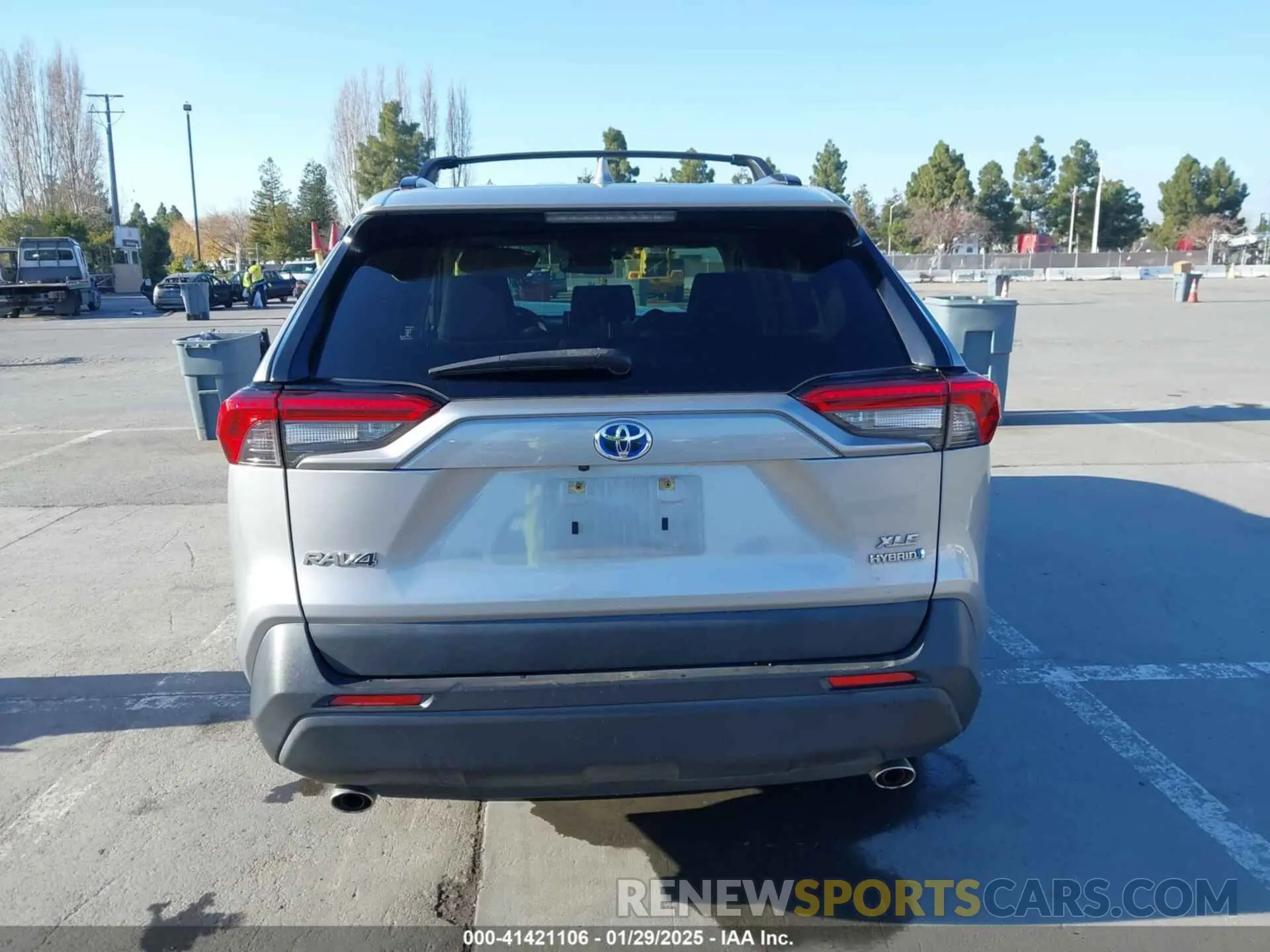 15 fotografías del automóvil dañado JTMRWRFV0KD012917 TOYOTA RAV4 HYBRID 2019