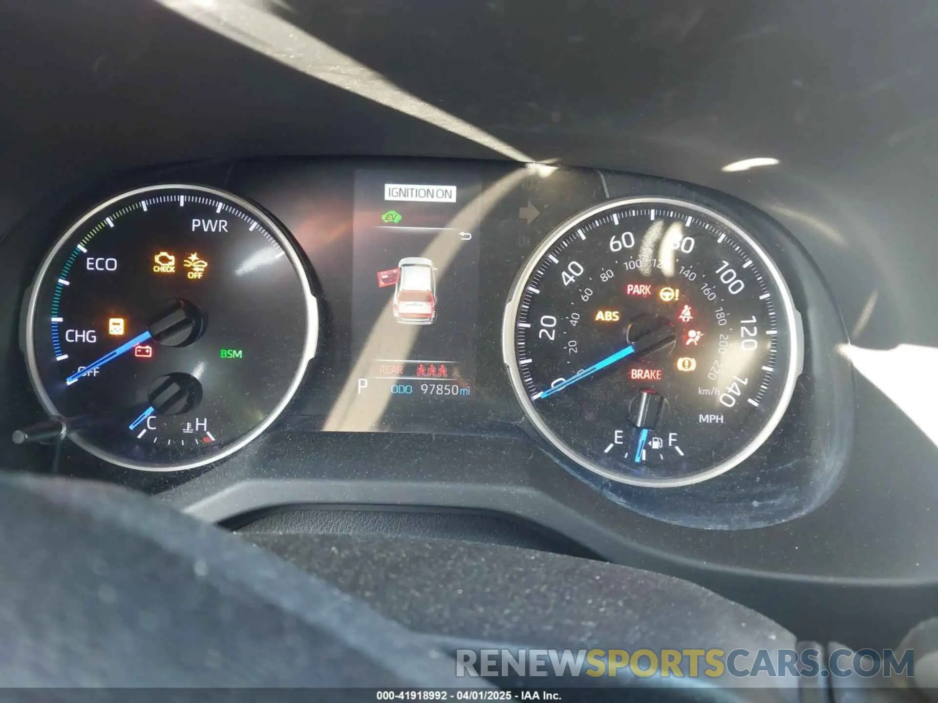 7 fotografías del automóvil dañado JTMRWRFV0KD013274 TOYOTA RAV4 HYBRID 2019