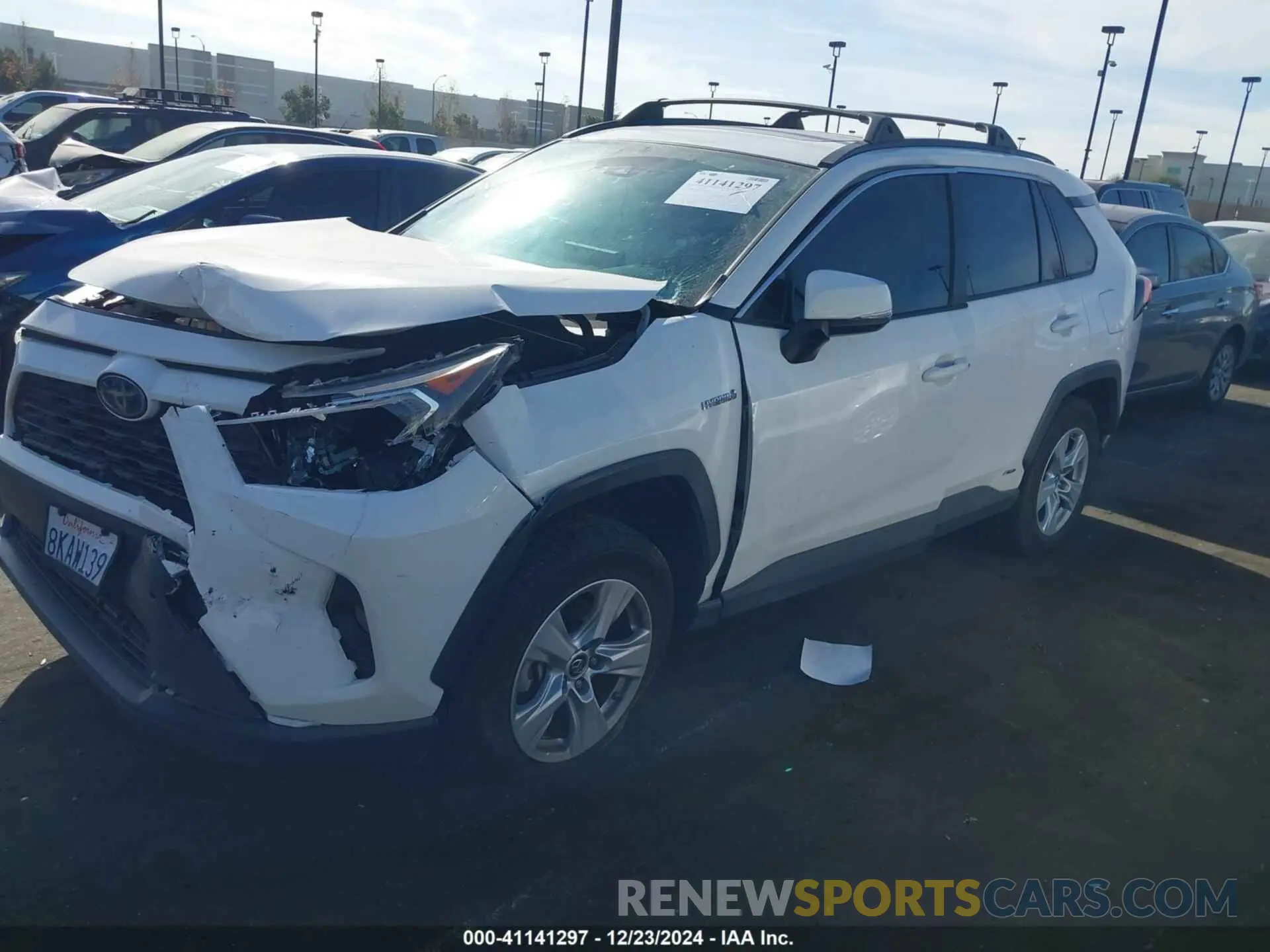 2 fotografías del automóvil dañado JTMRWRFV0KD017986 TOYOTA RAV4 HYBRID 2019
