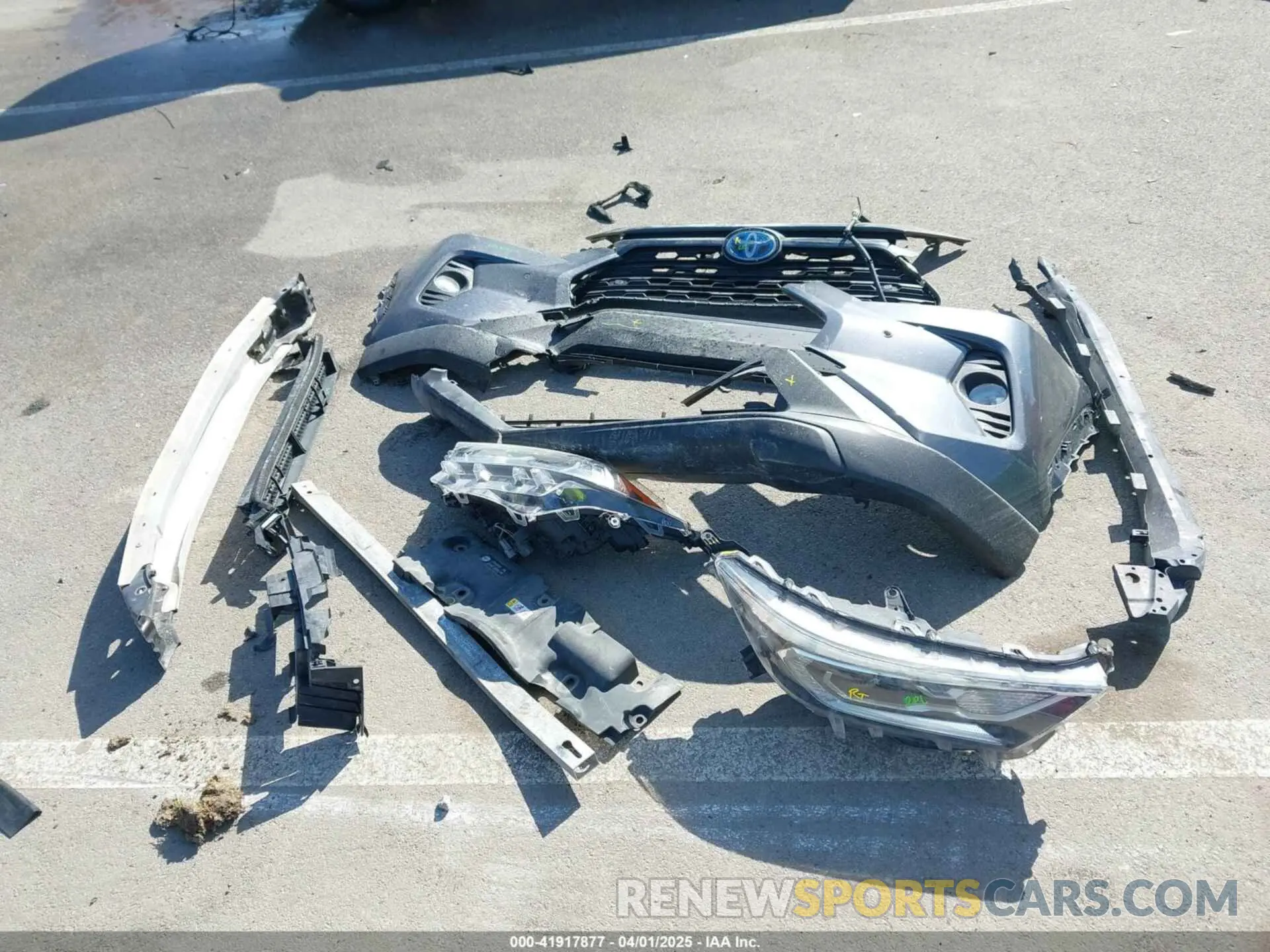 12 fotografías del automóvil dañado JTMRWRFV1KD009105 TOYOTA RAV4 HYBRID 2019