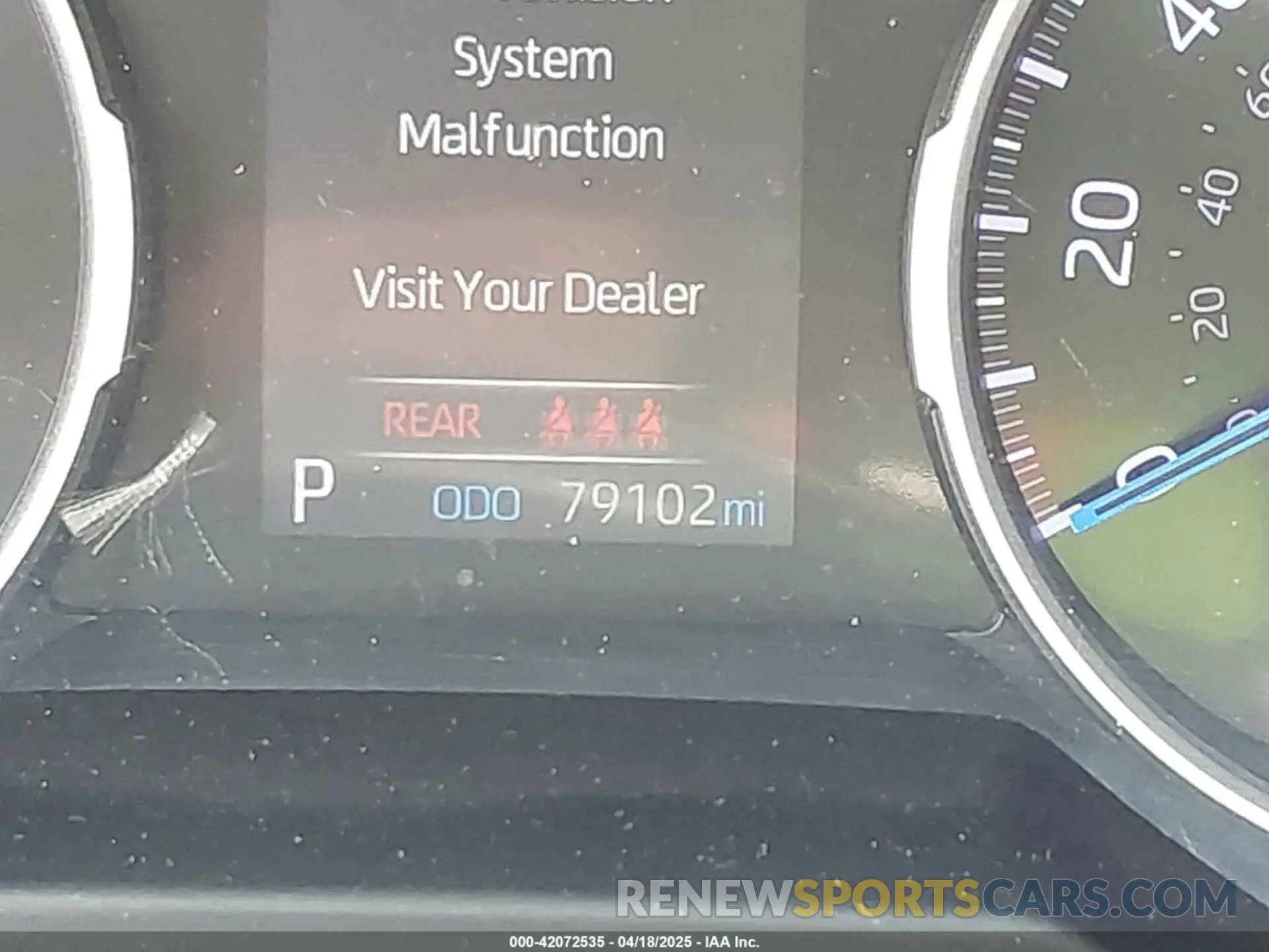 16 fotografías del automóvil dañado JTMRWRFV2KD022588 TOYOTA RAV4 HYBRID 2019