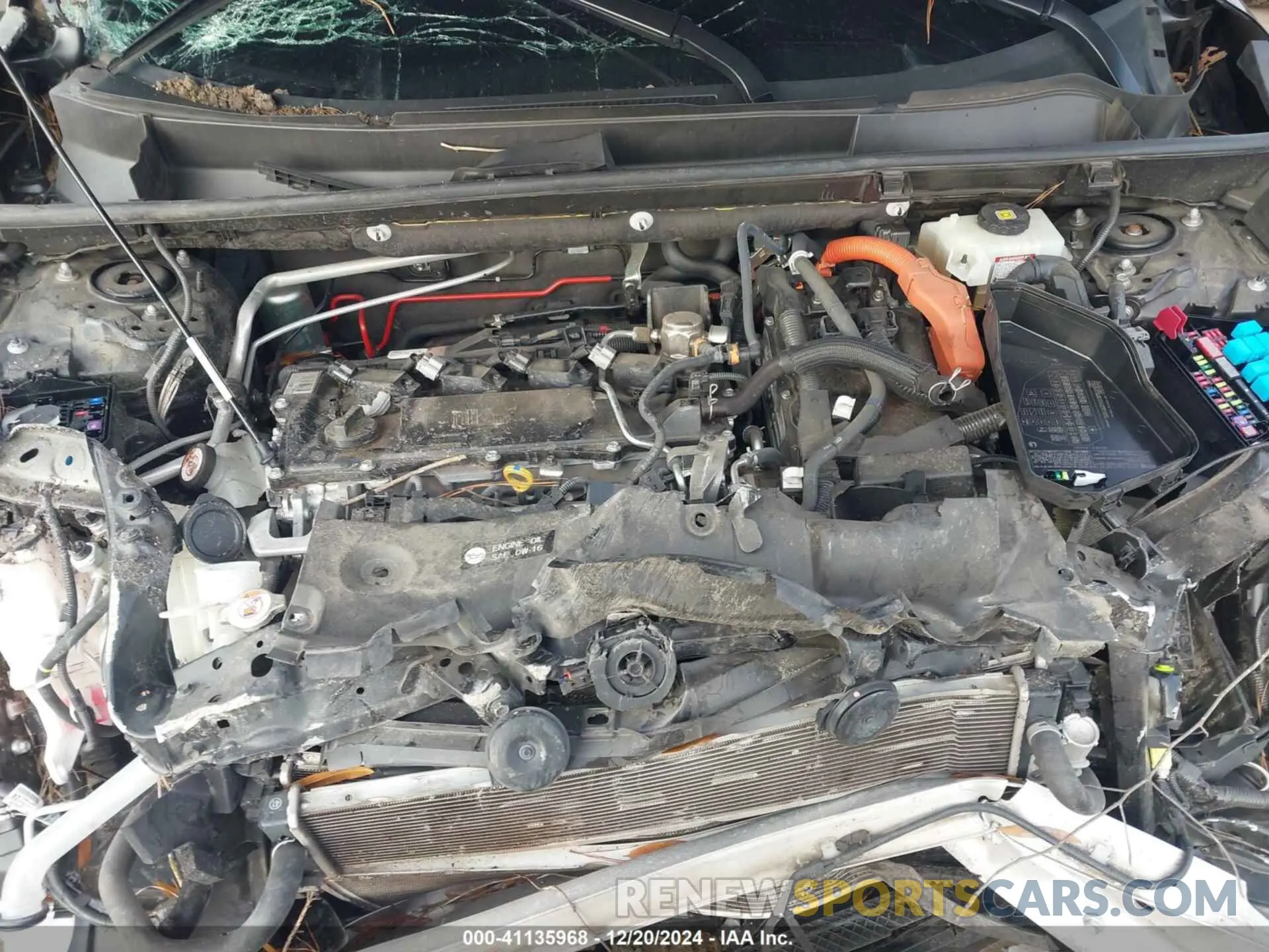 10 fotografías del automóvil dañado JTMRWRFV4KD017909 TOYOTA RAV4 HYBRID 2019