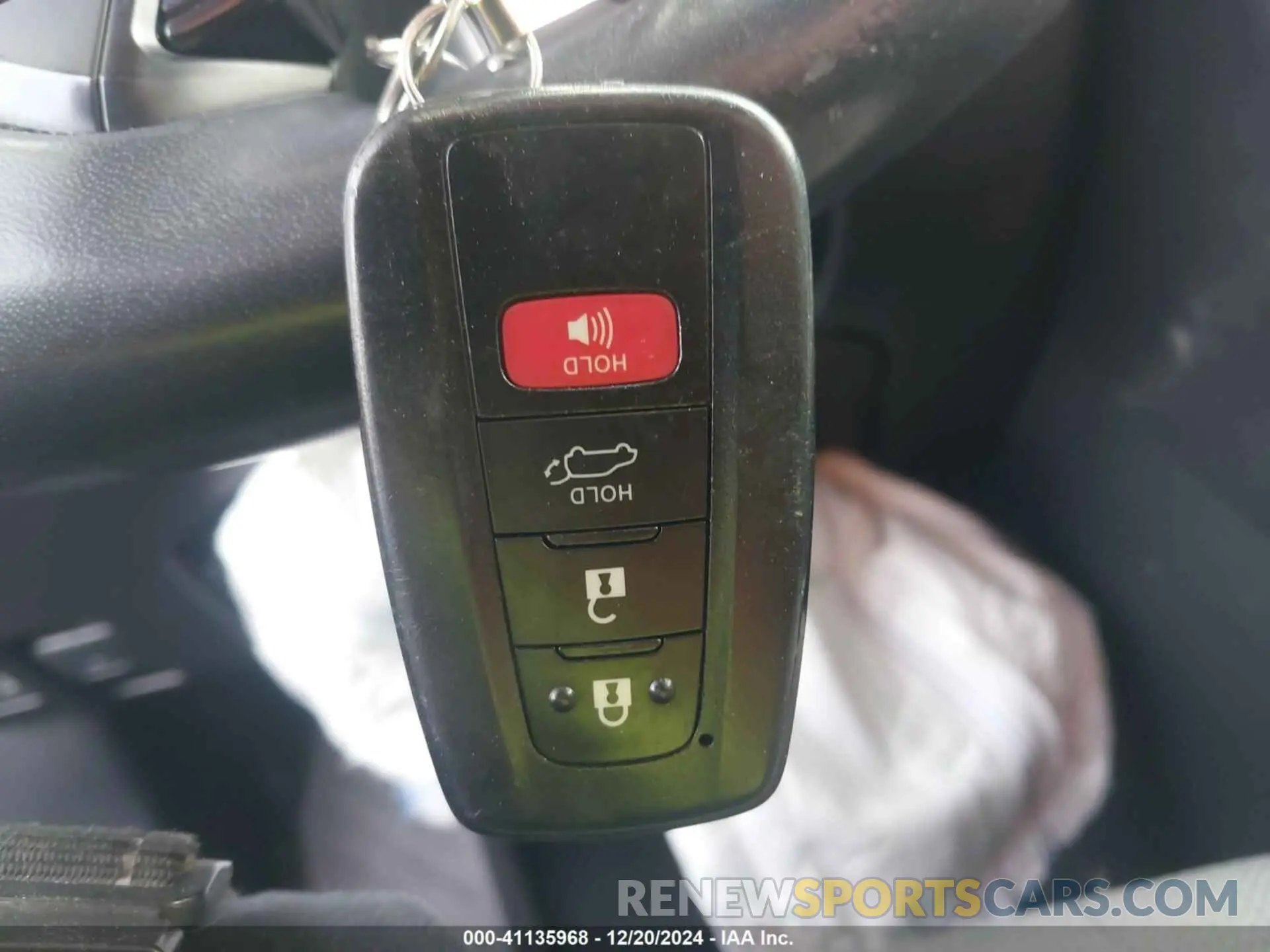 11 fotografías del automóvil dañado JTMRWRFV4KD017909 TOYOTA RAV4 HYBRID 2019