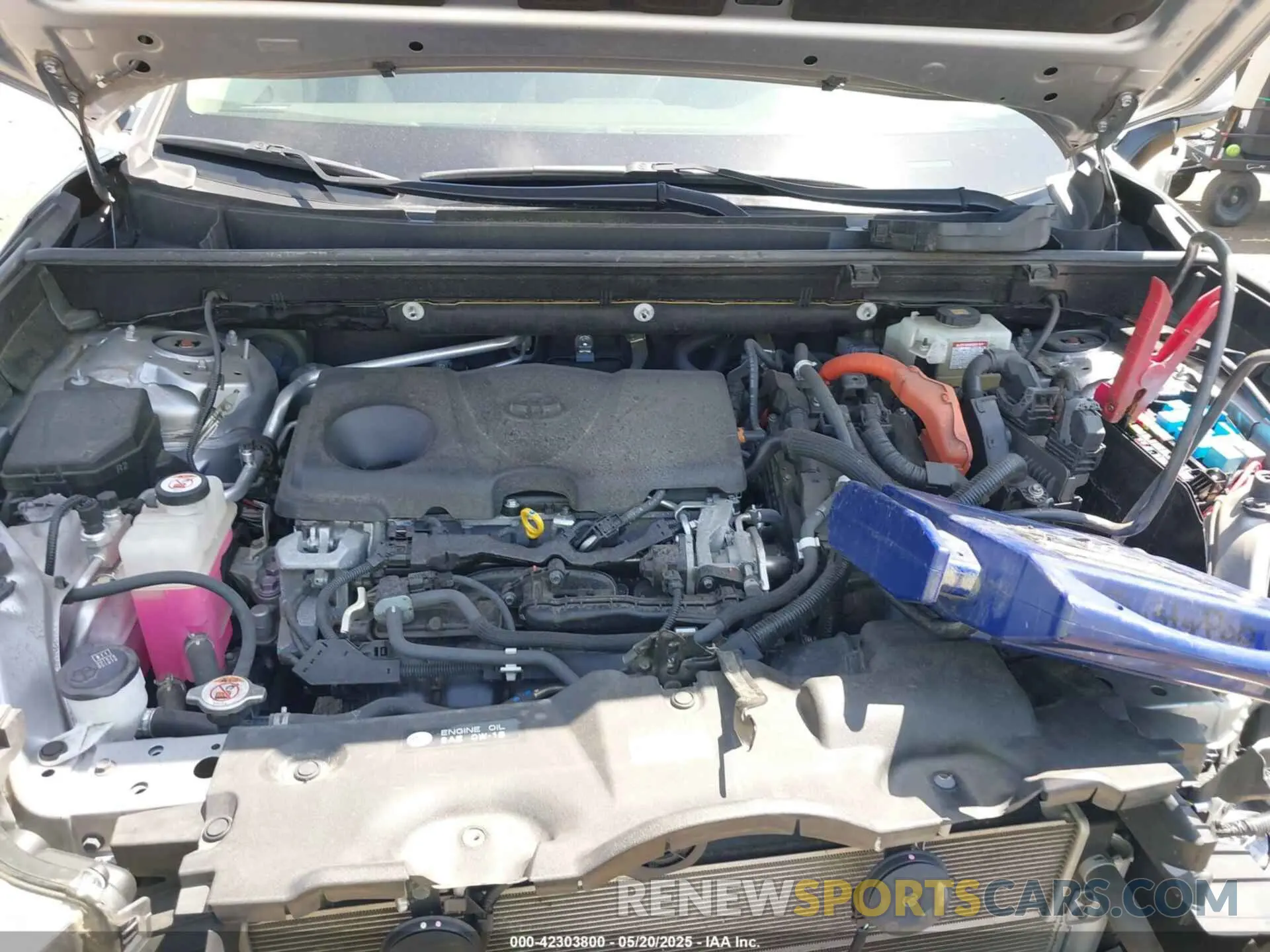 10 fotografías del automóvil dañado JTMRWRFV4KD023659 TOYOTA RAV4 HYBRID 2019