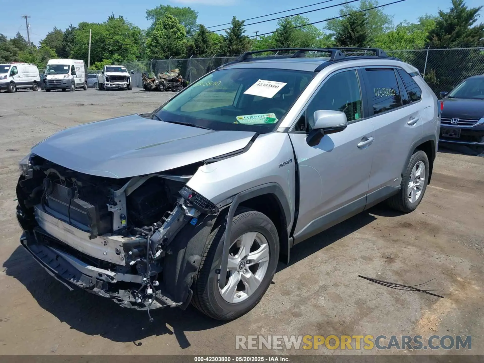 2 fotografías del automóvil dañado JTMRWRFV4KD023659 TOYOTA RAV4 HYBRID 2019