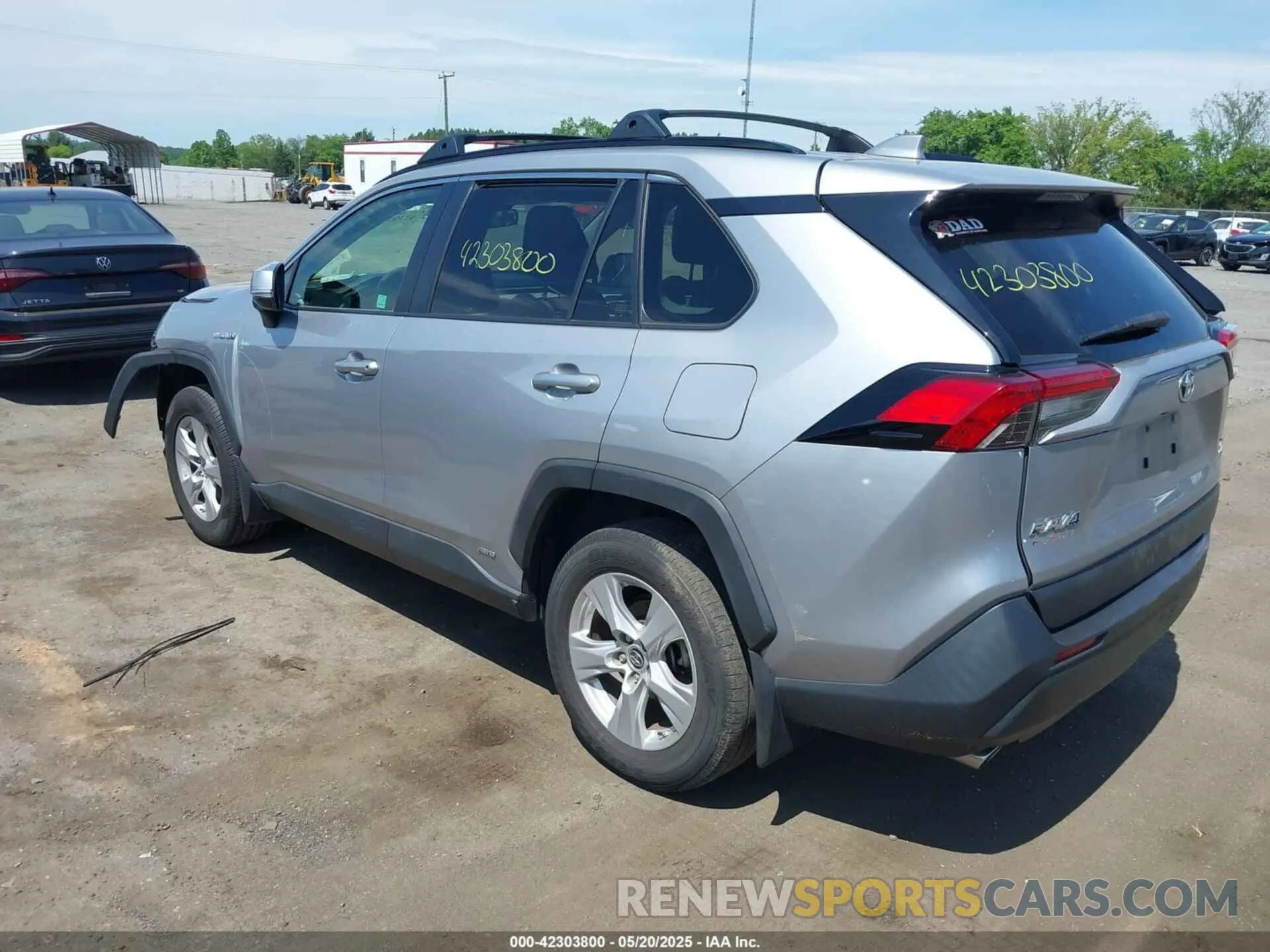 3 fotografías del automóvil dañado JTMRWRFV4KD023659 TOYOTA RAV4 HYBRID 2019
