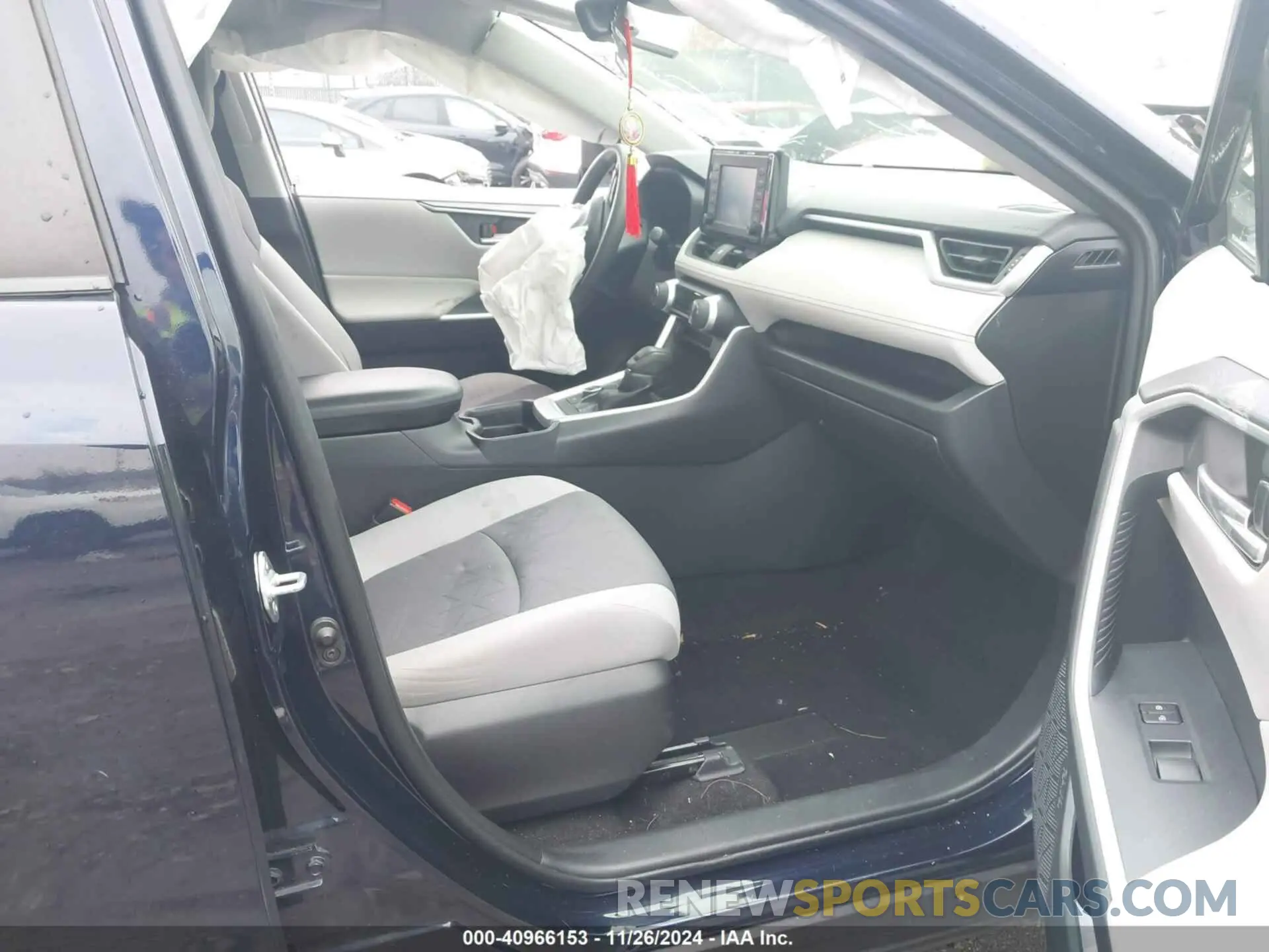 5 fotografías del automóvil dañado JTMRWRFV5KD517822 TOYOTA RAV4 HYBRID 2019