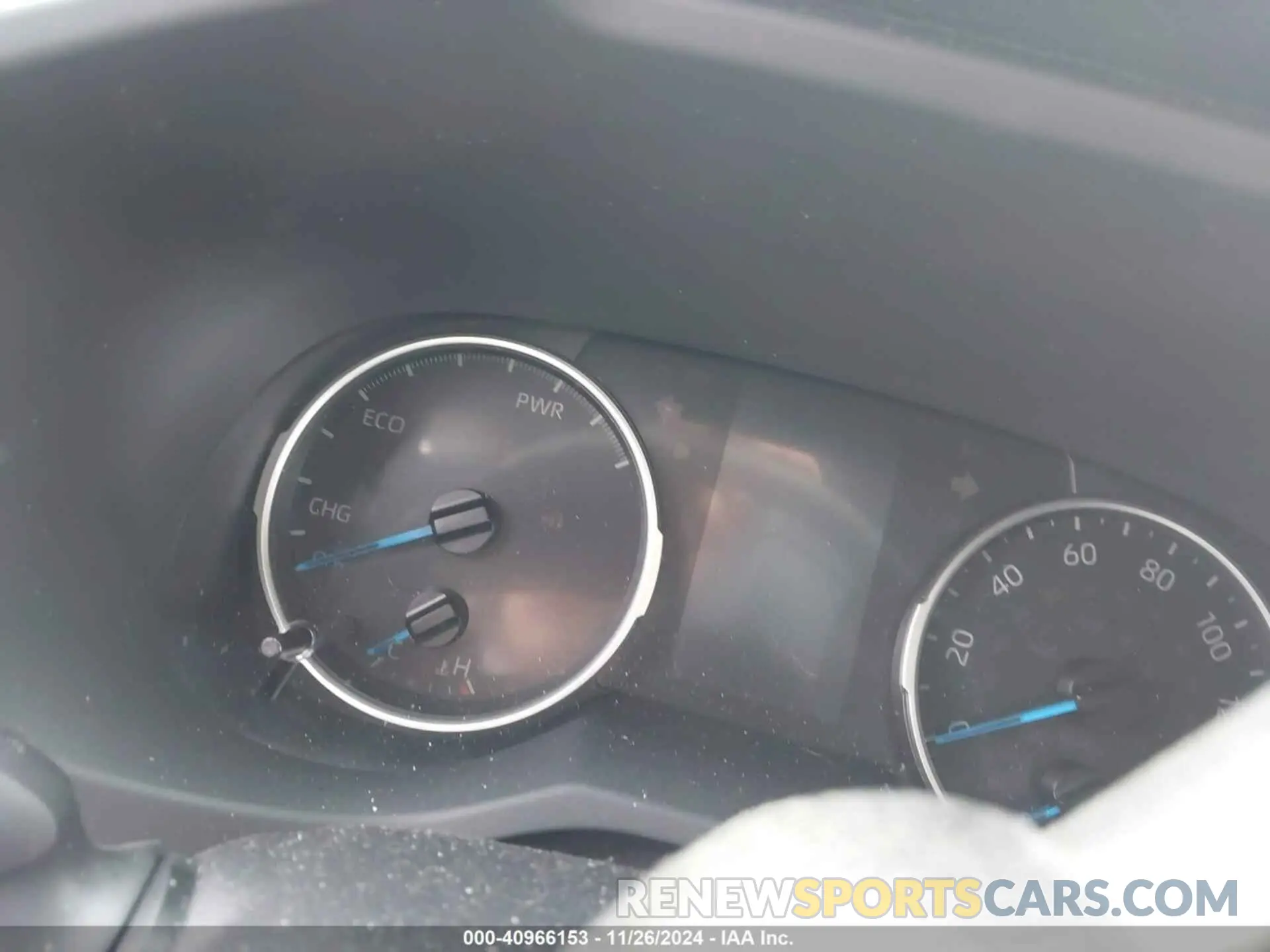 7 fotografías del automóvil dañado JTMRWRFV5KD517822 TOYOTA RAV4 HYBRID 2019