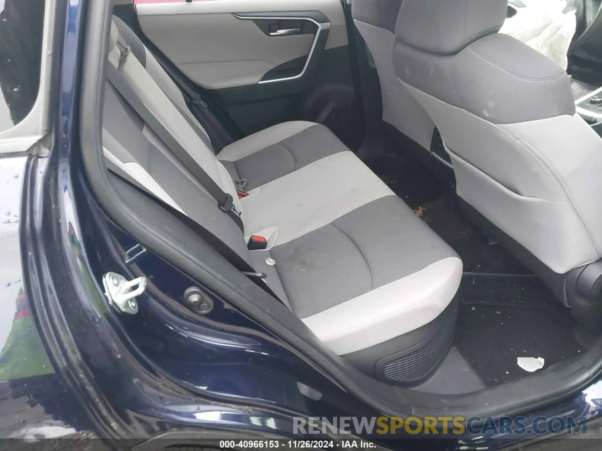8 fotografías del automóvil dañado JTMRWRFV5KD517822 TOYOTA RAV4 HYBRID 2019
