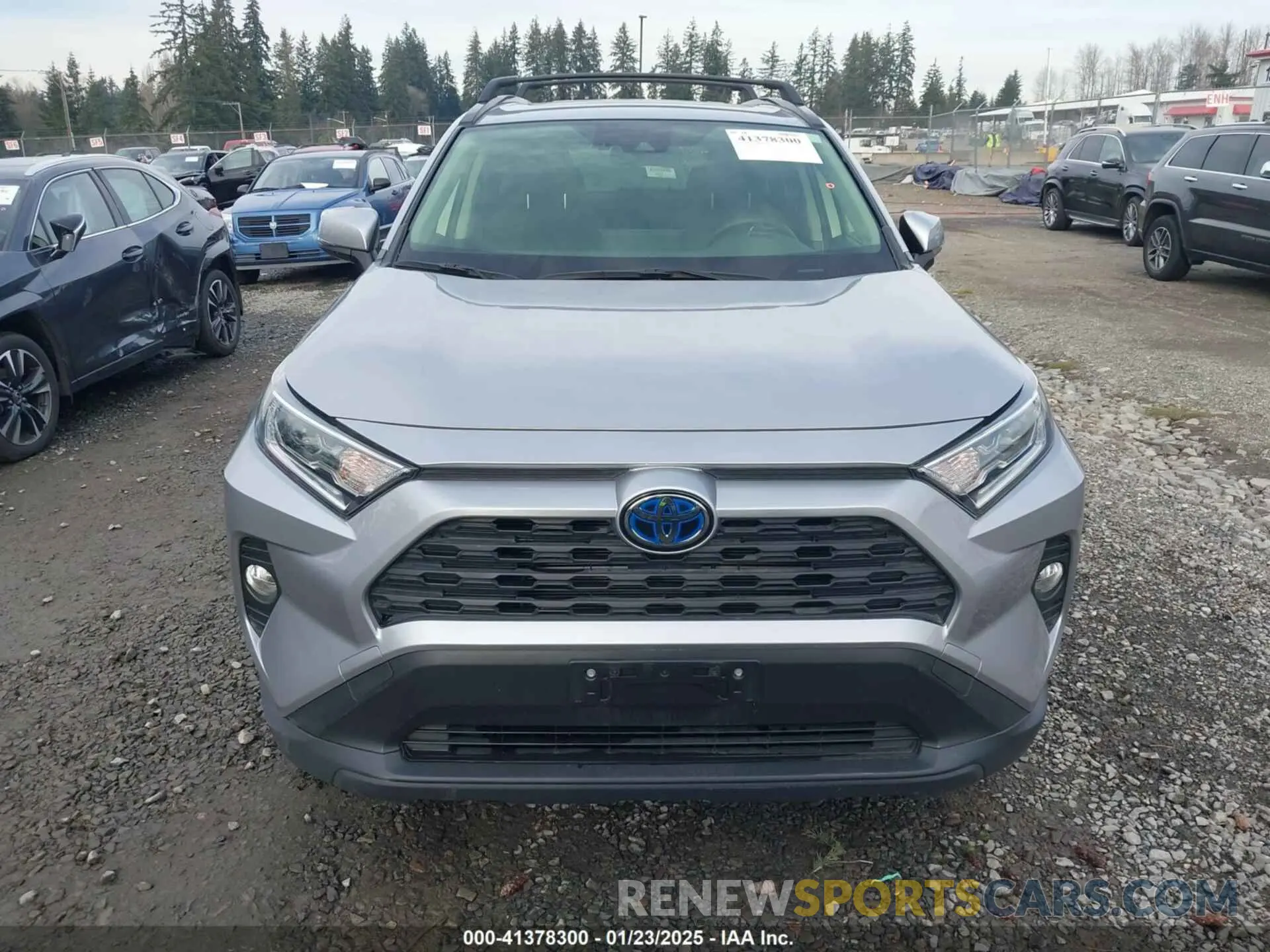 12 fotografías del automóvil dañado JTMRWRFV6KD015921 TOYOTA RAV4 HYBRID 2019