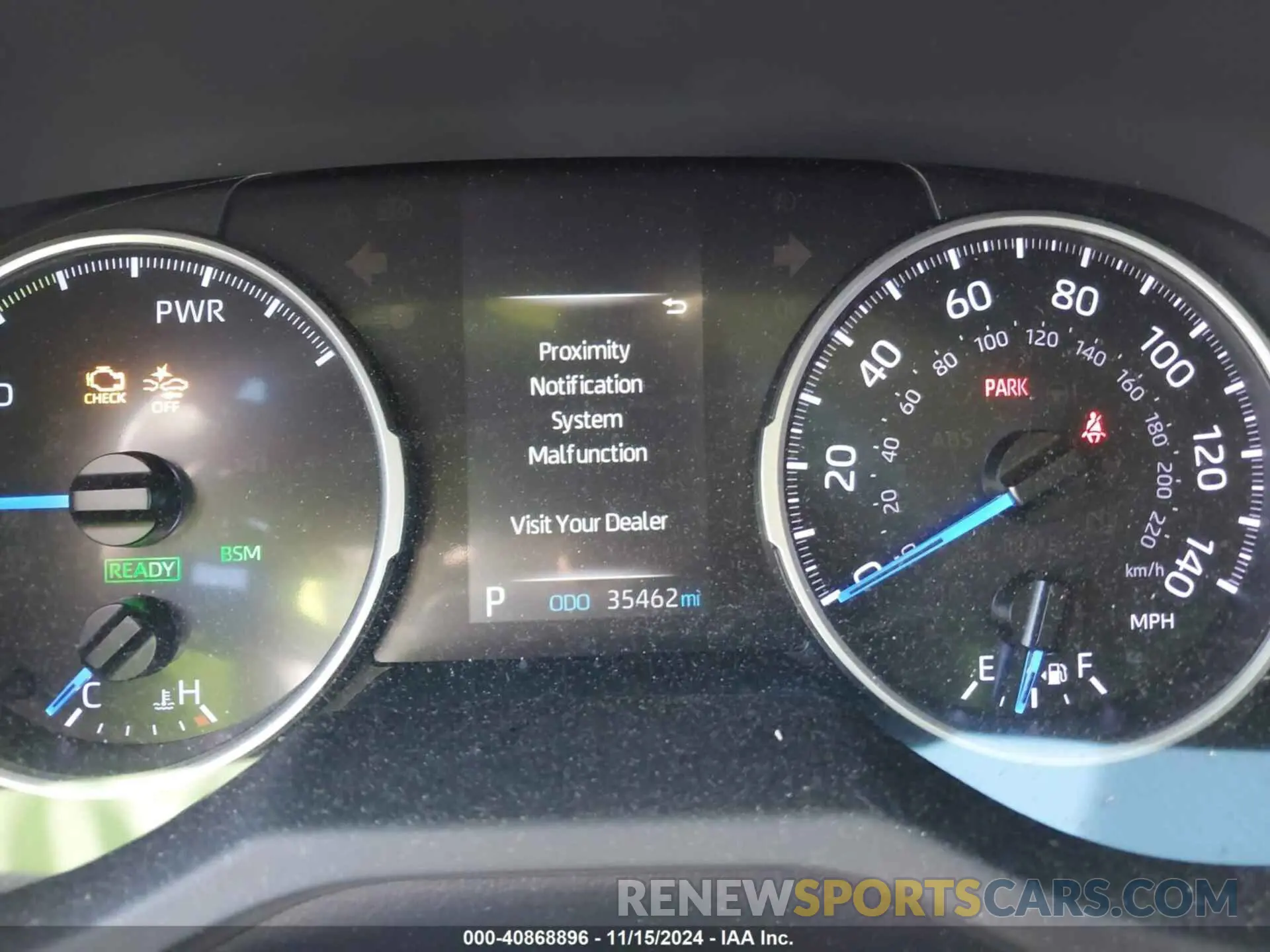 16 fotografías del automóvil dañado JTMRWRFV8KD034079 TOYOTA RAV4 HYBRID 2019