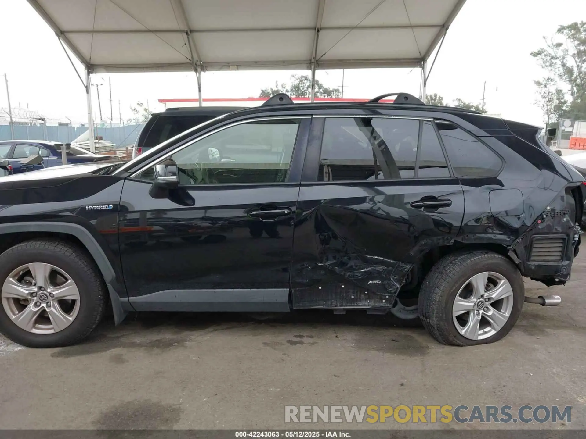 15 fotografías del automóvil dañado JTMRWRFVXKD006946 TOYOTA RAV4 HYBRID 2019