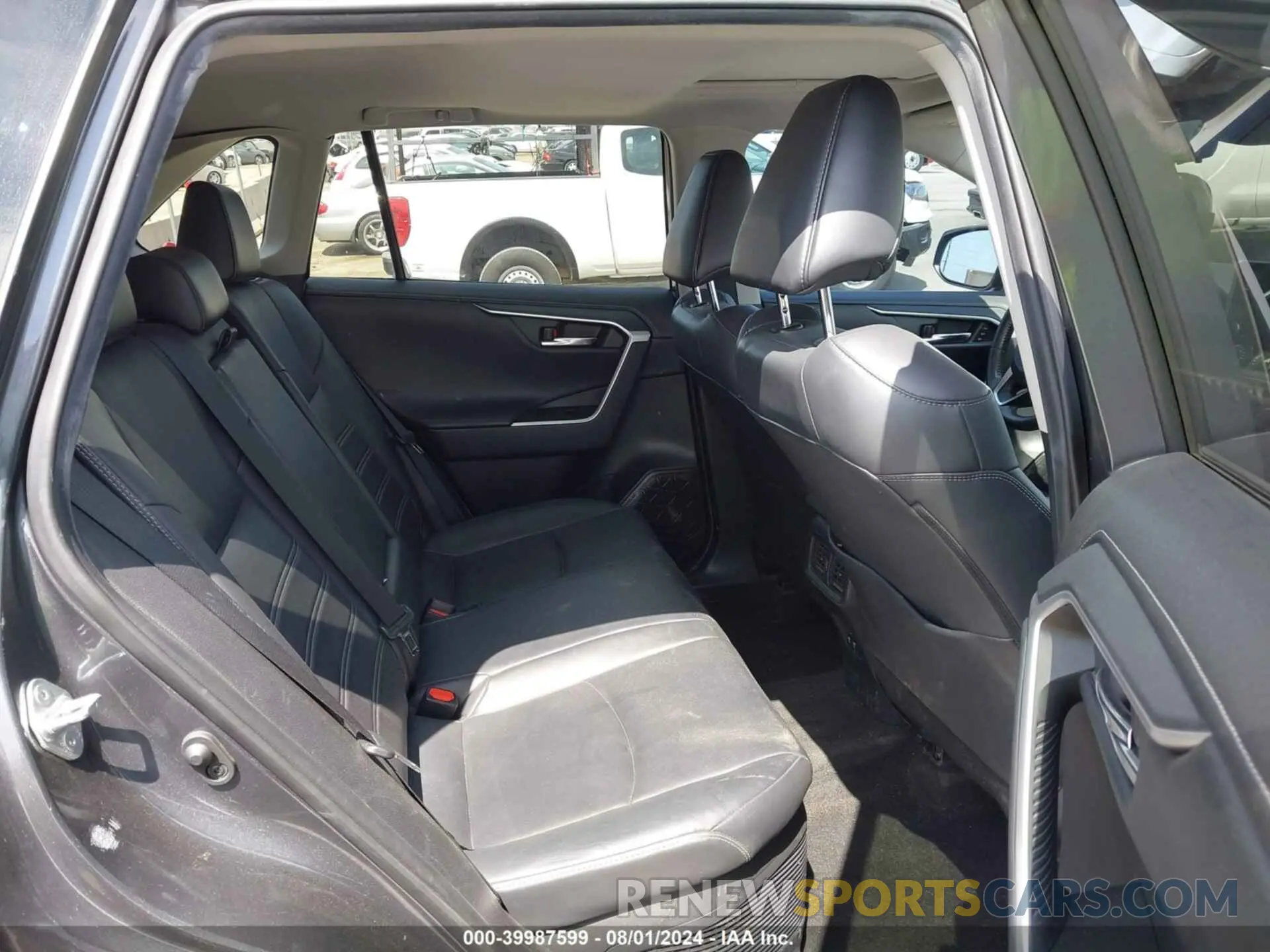 8 fotografías del automóvil dañado 2T3DWRFV1LW059324 TOYOTA RAV4 HYBRID 2020