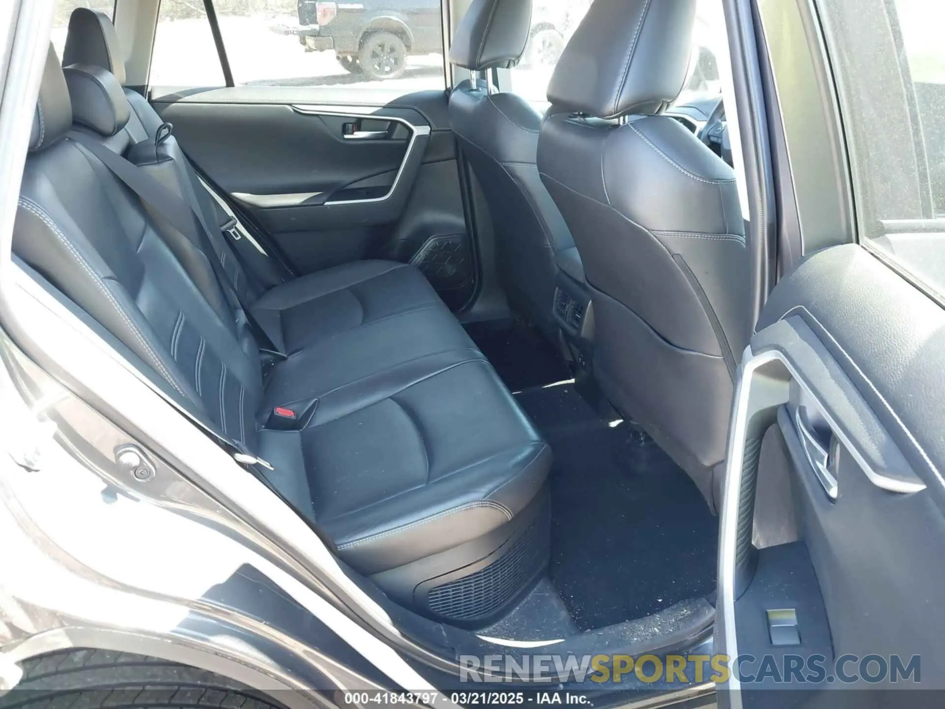 8 fotografías del automóvil dañado 2T3DWRFV3LW086170 TOYOTA RAV4 HYBRID 2020