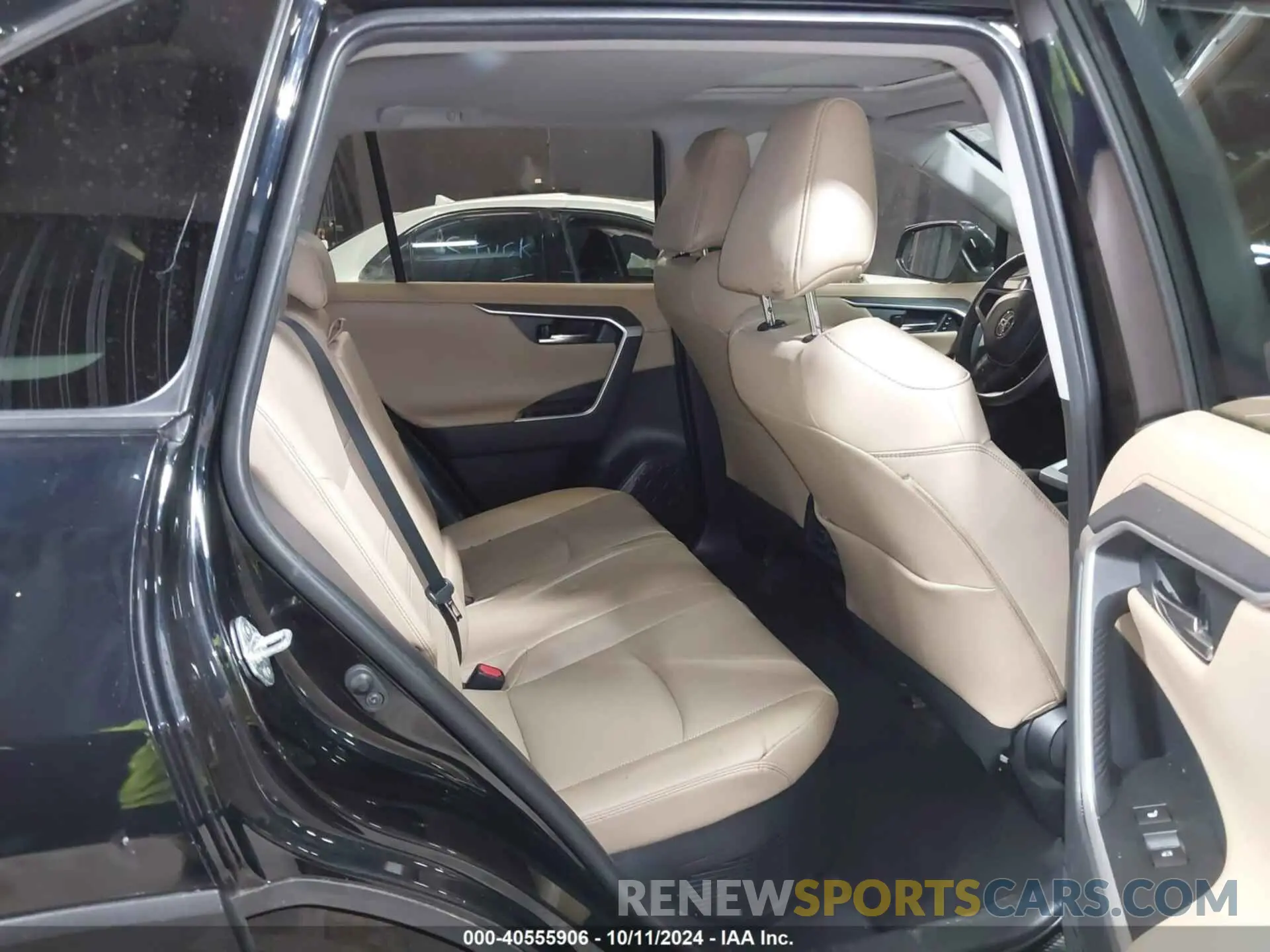 8 fotografías del automóvil dañado 2T3DWRFV4LW067238 TOYOTA RAV4 HYBRID 2020