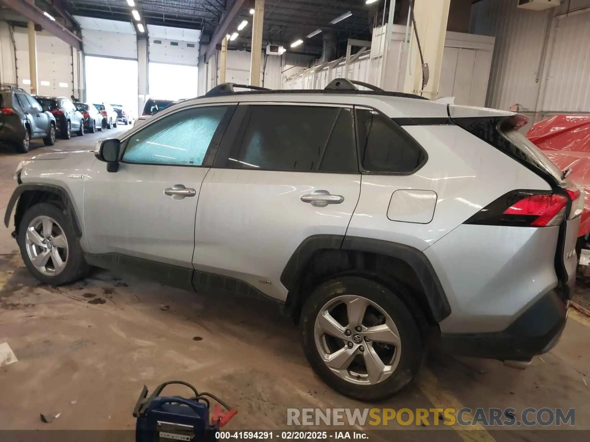 15 fotografías del automóvil dañado 2T3DWRFV5LW051470 TOYOTA RAV4 HYBRID 2020