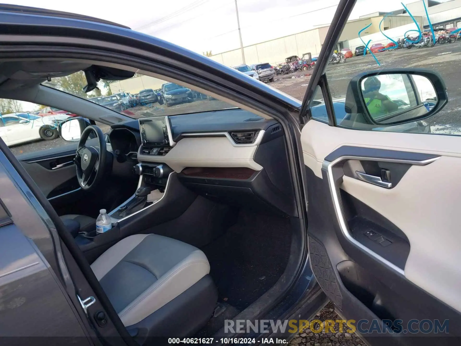 5 fotografías del automóvil dañado 2T3DWRFV5LW075056 TOYOTA RAV4 HYBRID 2020