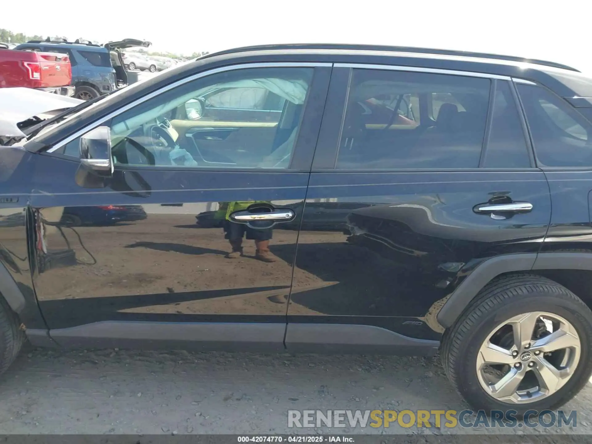 14 fotografías del automóvil dañado 2T3DWRFV6LW071727 TOYOTA RAV4 HYBRID 2020