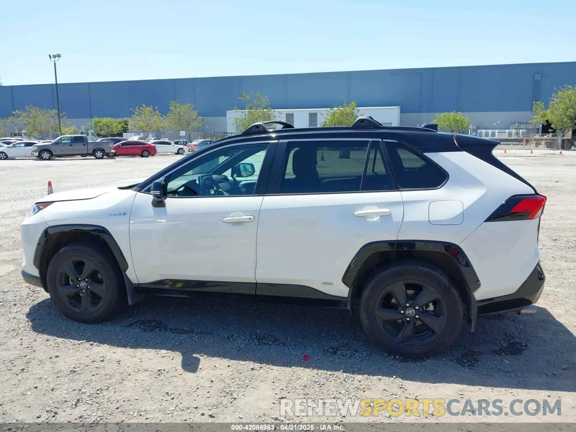 15 fotografías del automóvil dañado 2T3EWRFV9LW088977 TOYOTA RAV4 HYBRID 2020