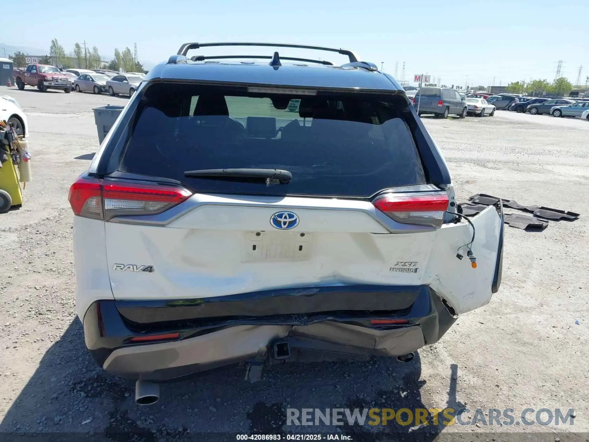 17 fotografías del automóvil dañado 2T3EWRFV9LW088977 TOYOTA RAV4 HYBRID 2020