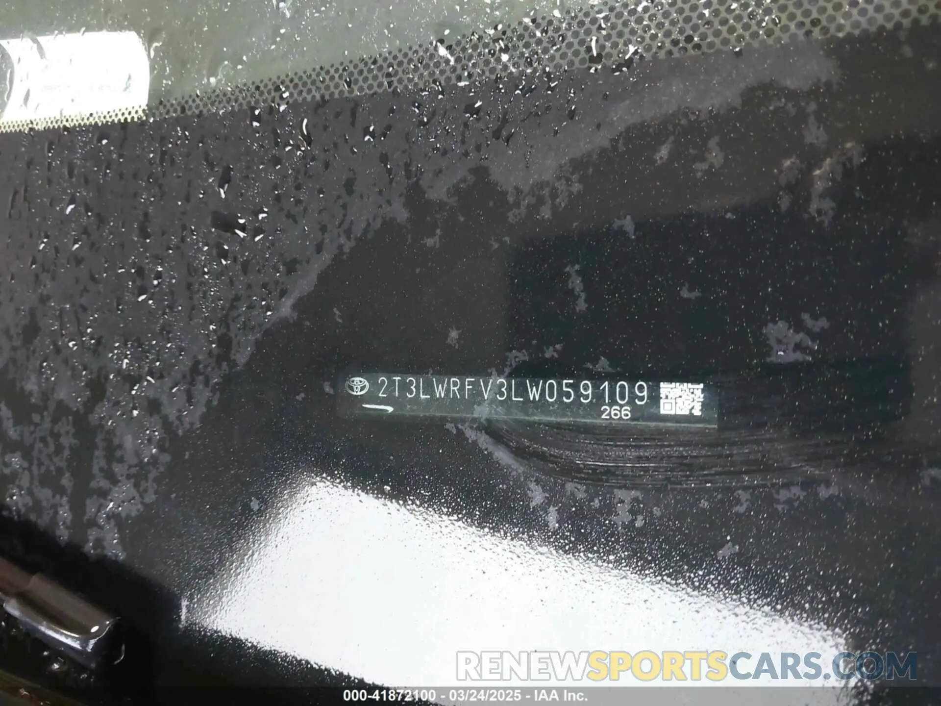 16 fotografías del automóvil dañado 2T3LWRFV3LW059109 TOYOTA RAV4 HYBRID 2020